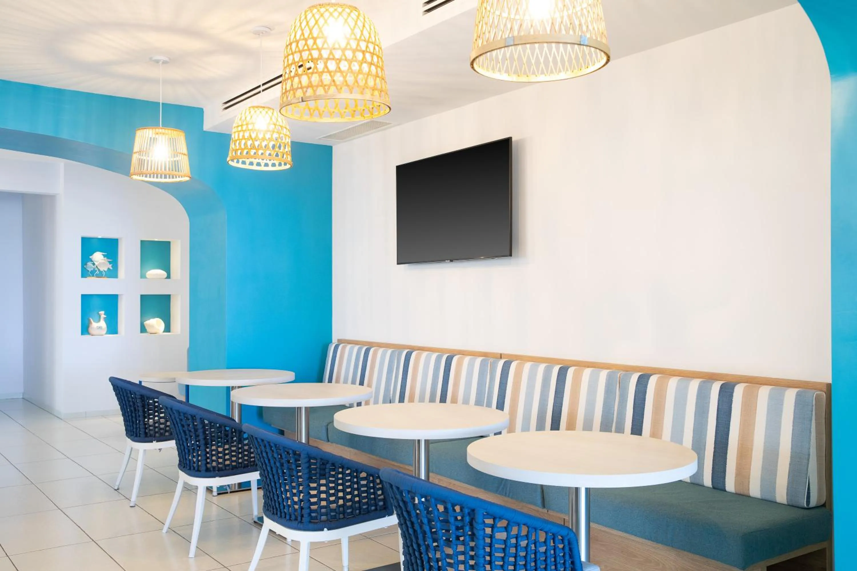 Breakfast in Best Western Hotel Blumarea