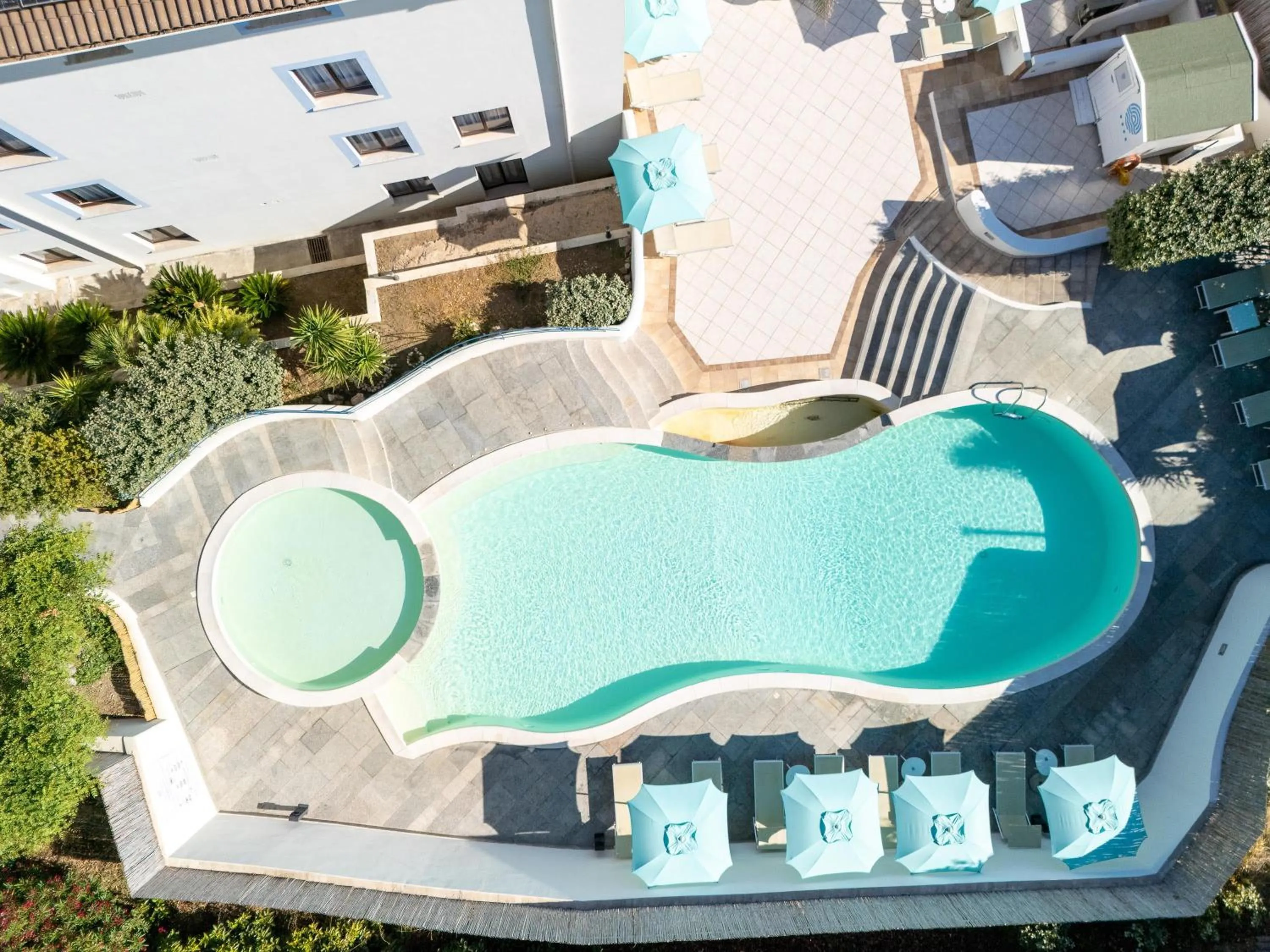 Pool view in Best Western Hotel Blumarea