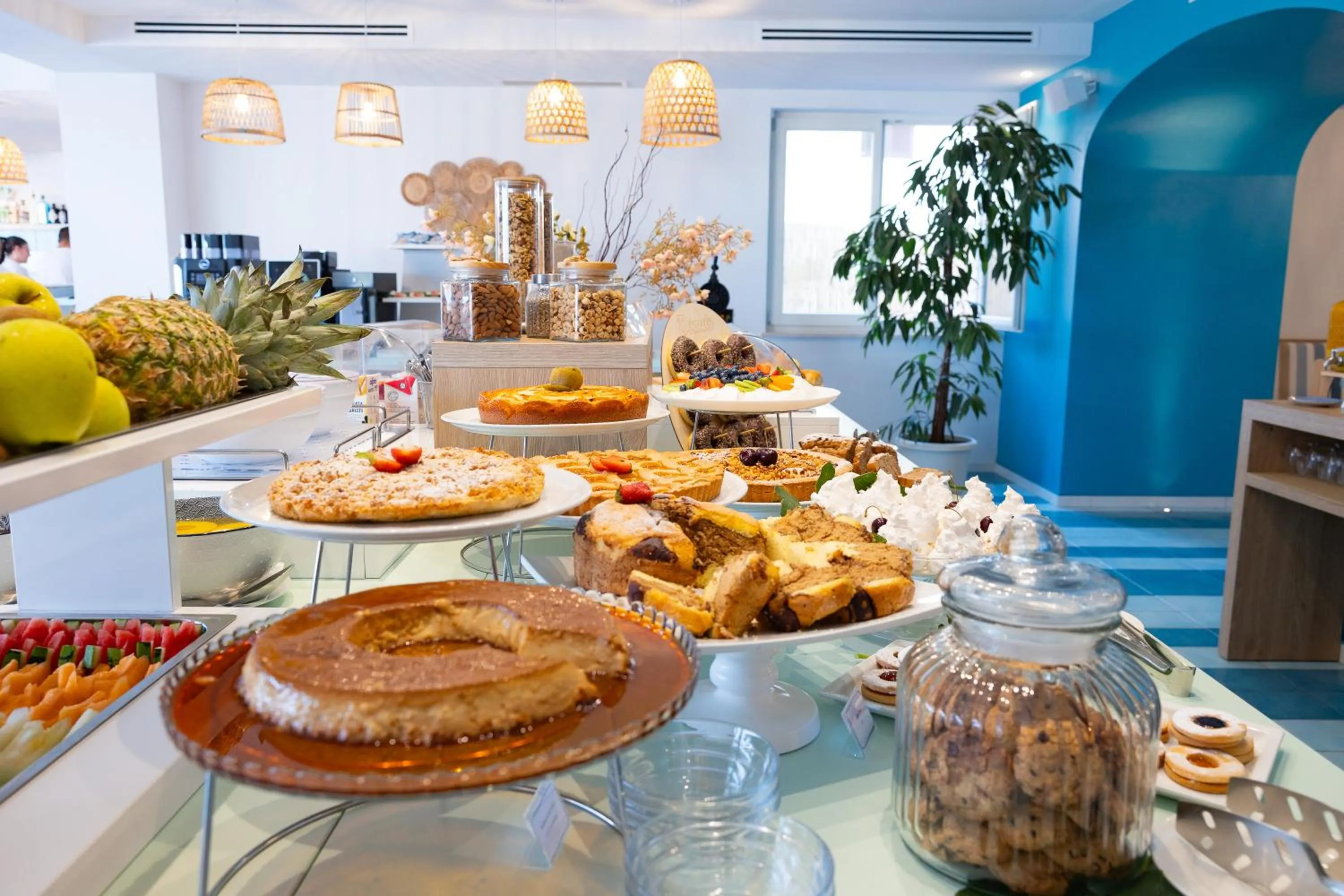 Breakfast in Best Western Hotel Blumarea