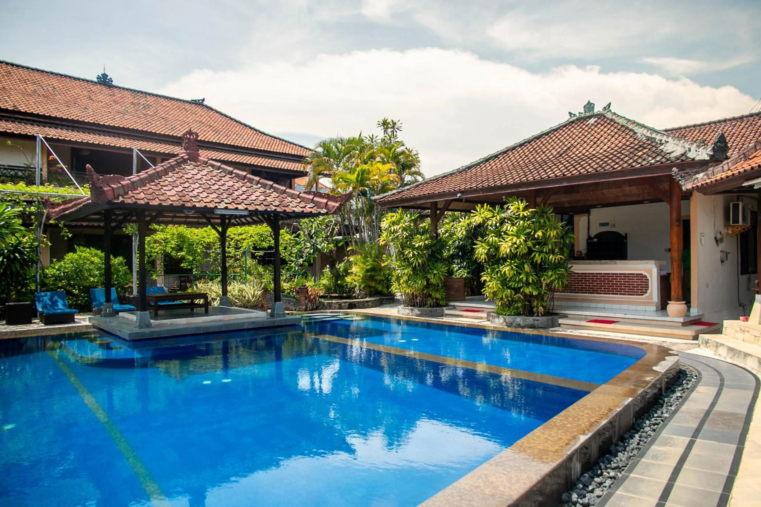 Swimming pool in Fat Yogi Cottages