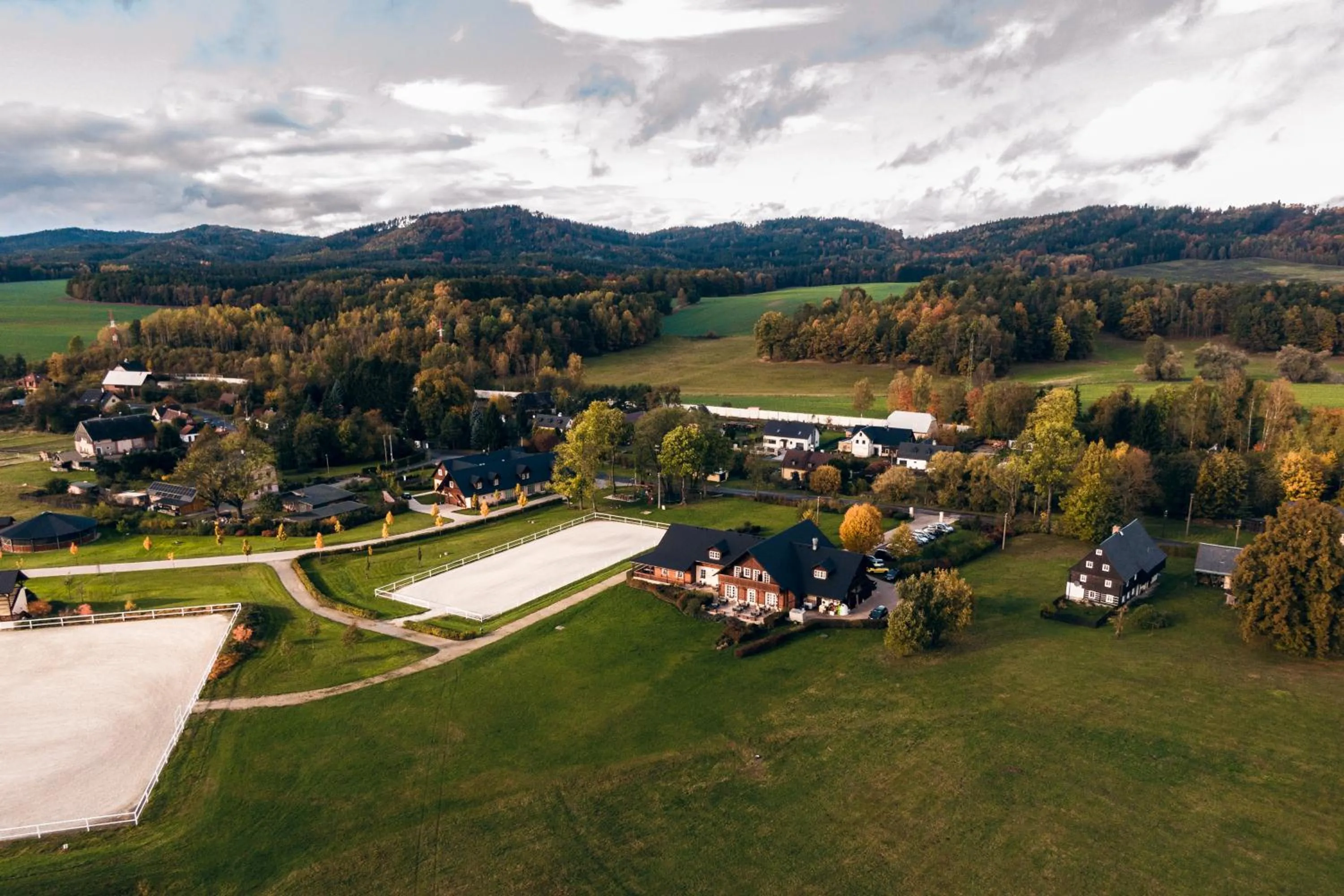 Property building in Hotel U Pekaře - Jítravský Dvorec