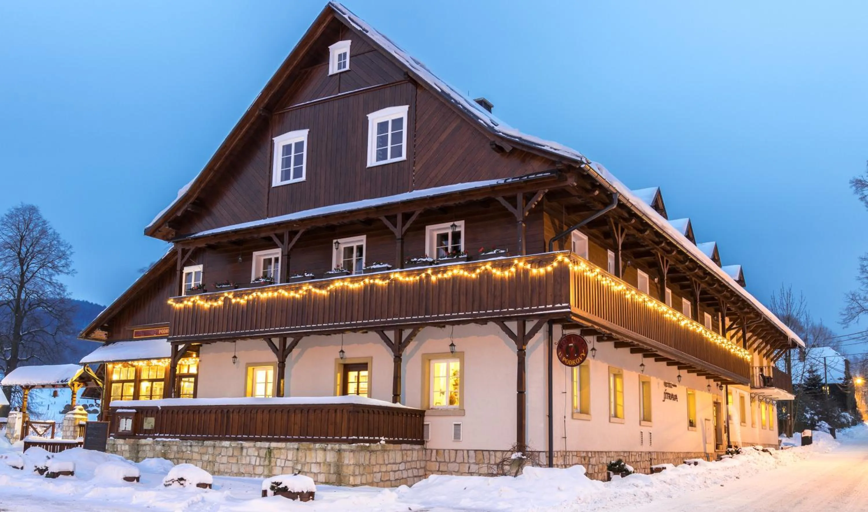 Property building in Hotel U Pekaře - Jítravský Dvorec