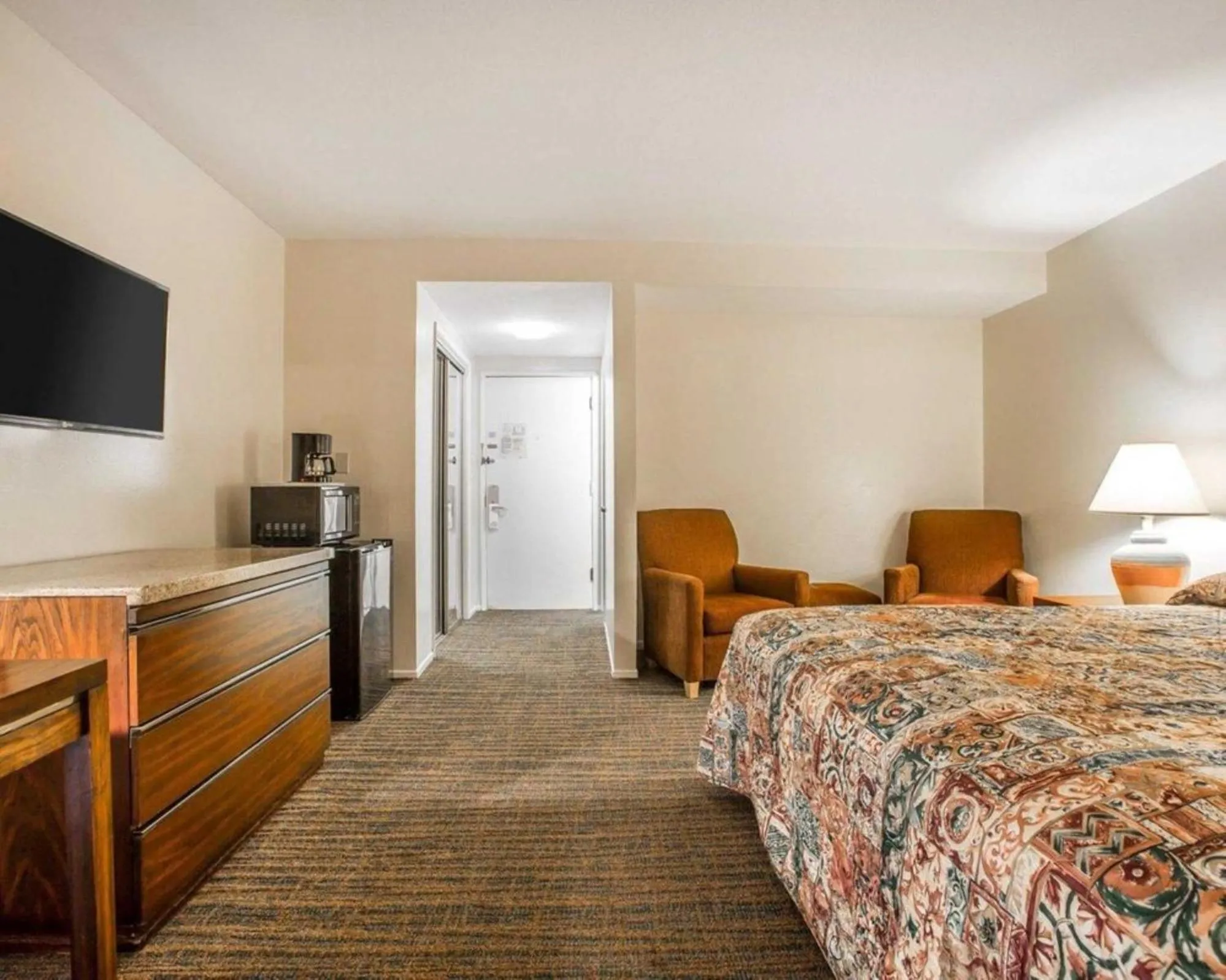 Bed in THE BERRY INN