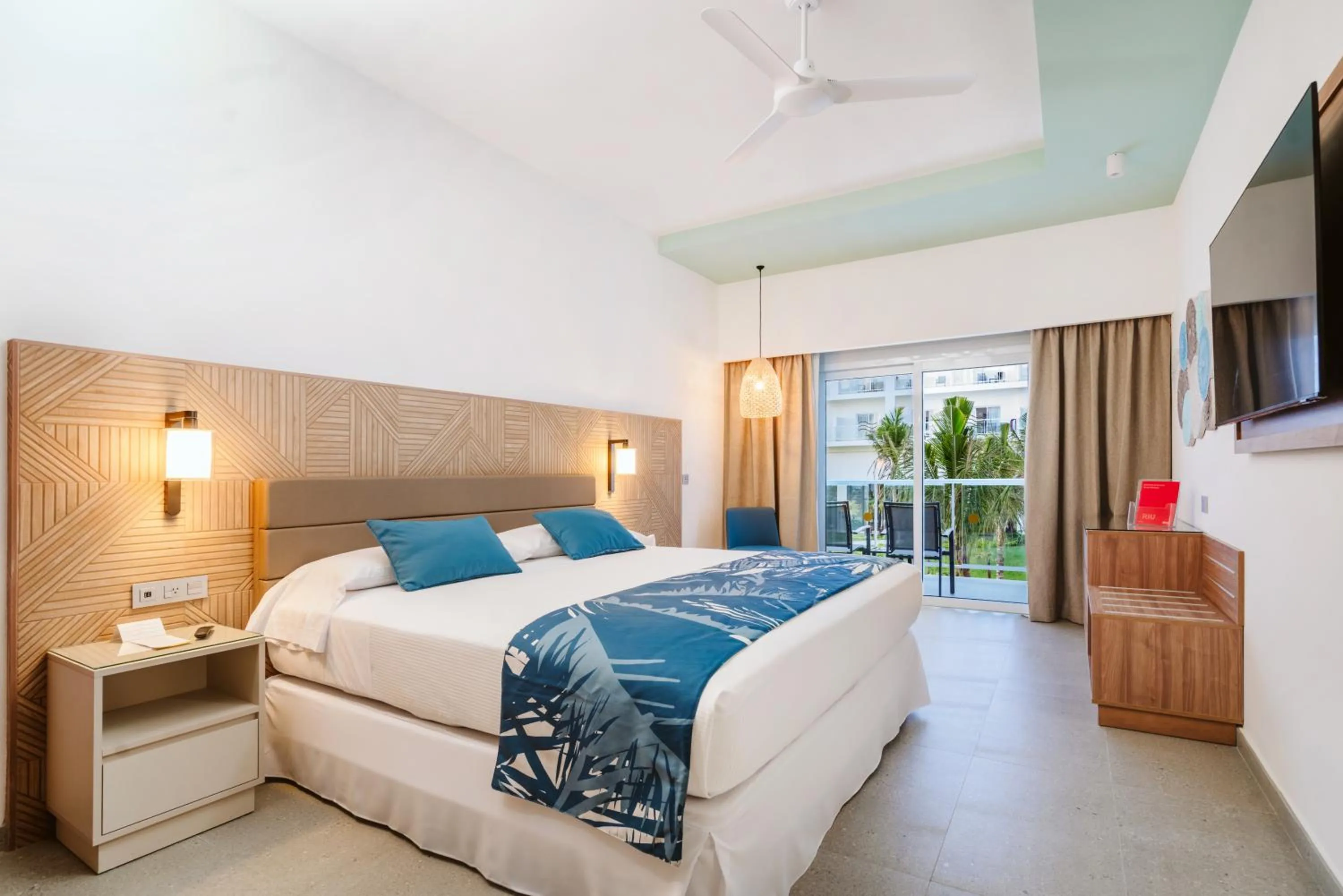 Bed in Riu Latino - Adults Only - All Inclusive