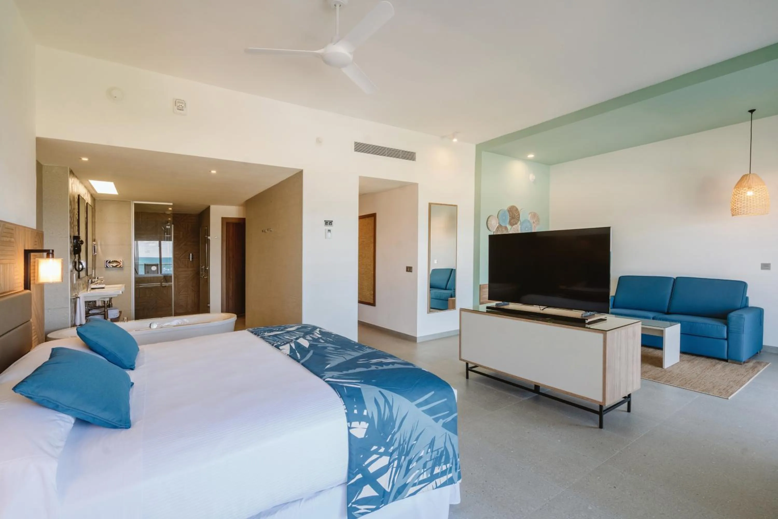 Bed in Riu Latino - Adults Only - All Inclusive