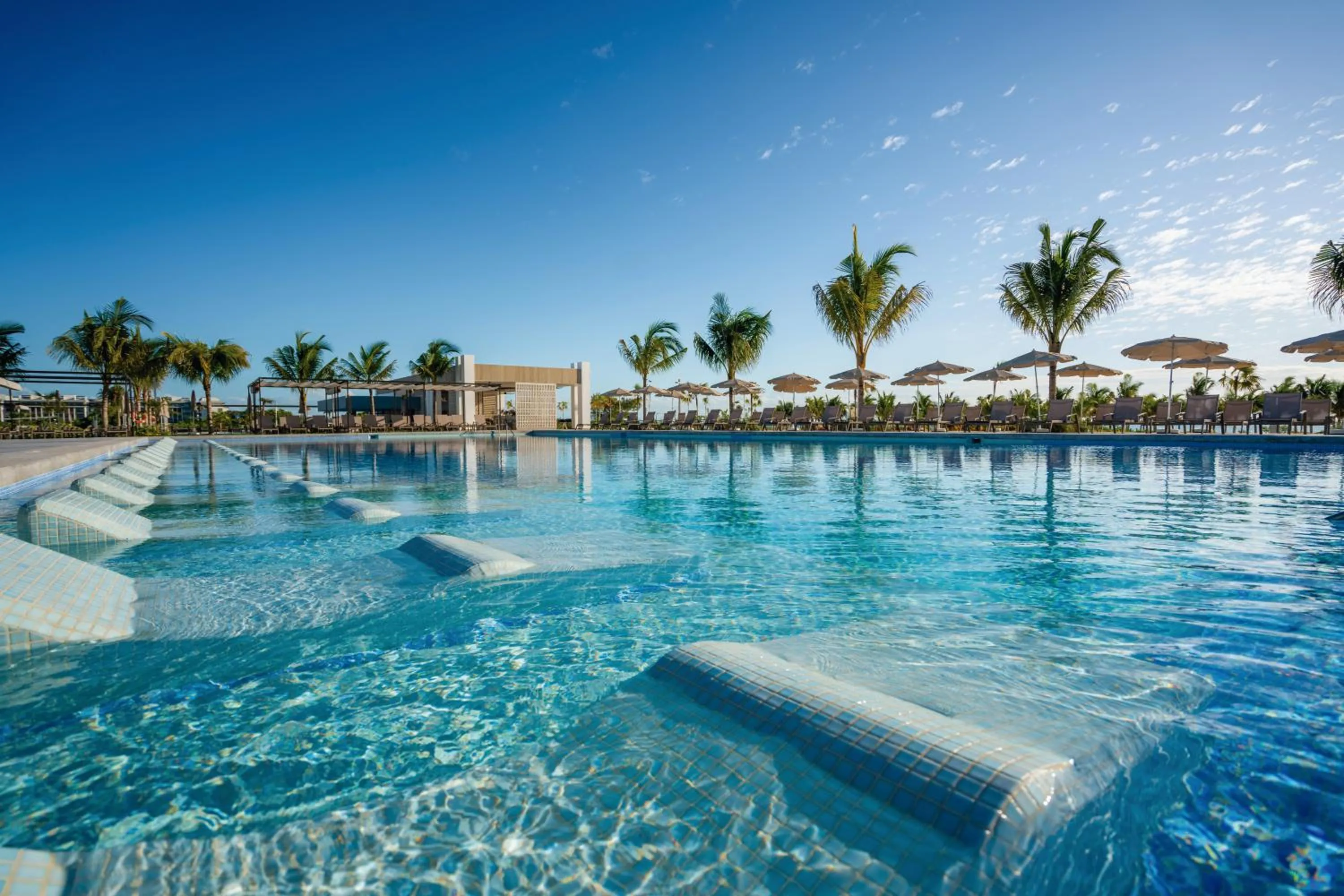 Swimming pool in Riu Latino - Adults Only - All Inclusive