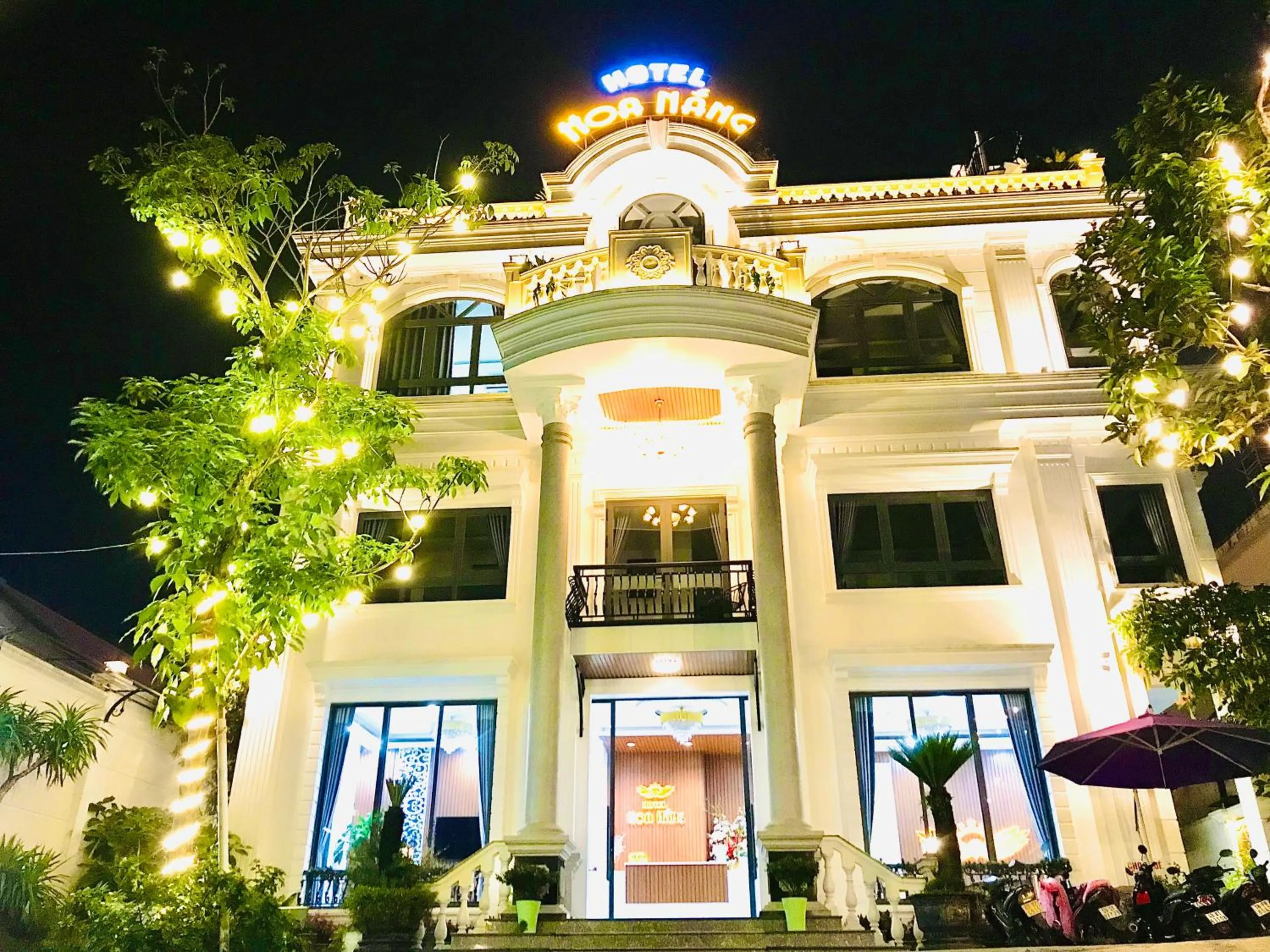 Hotel Hoa Nắng