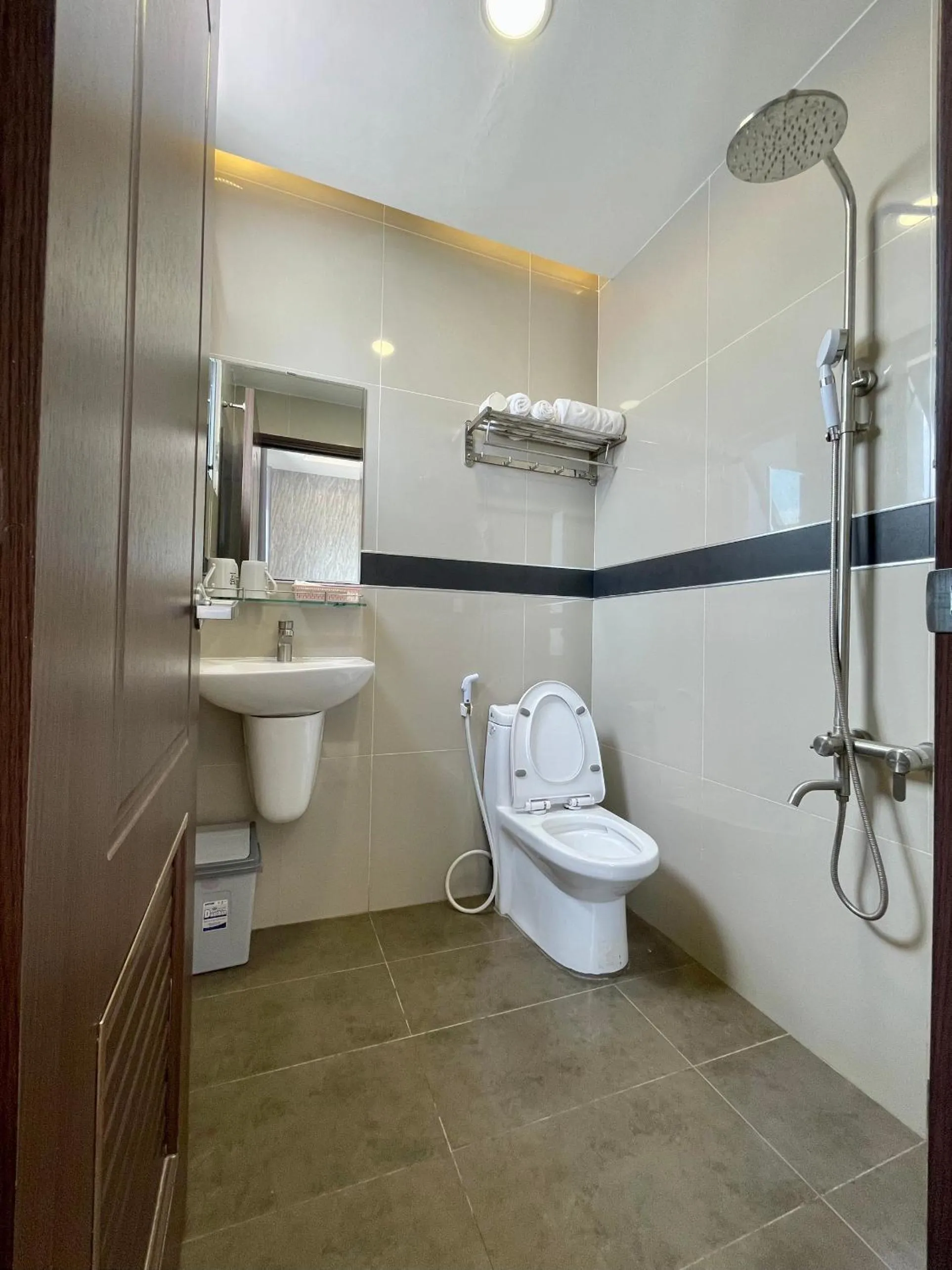 Toilet in Hotel Hoa Nắng