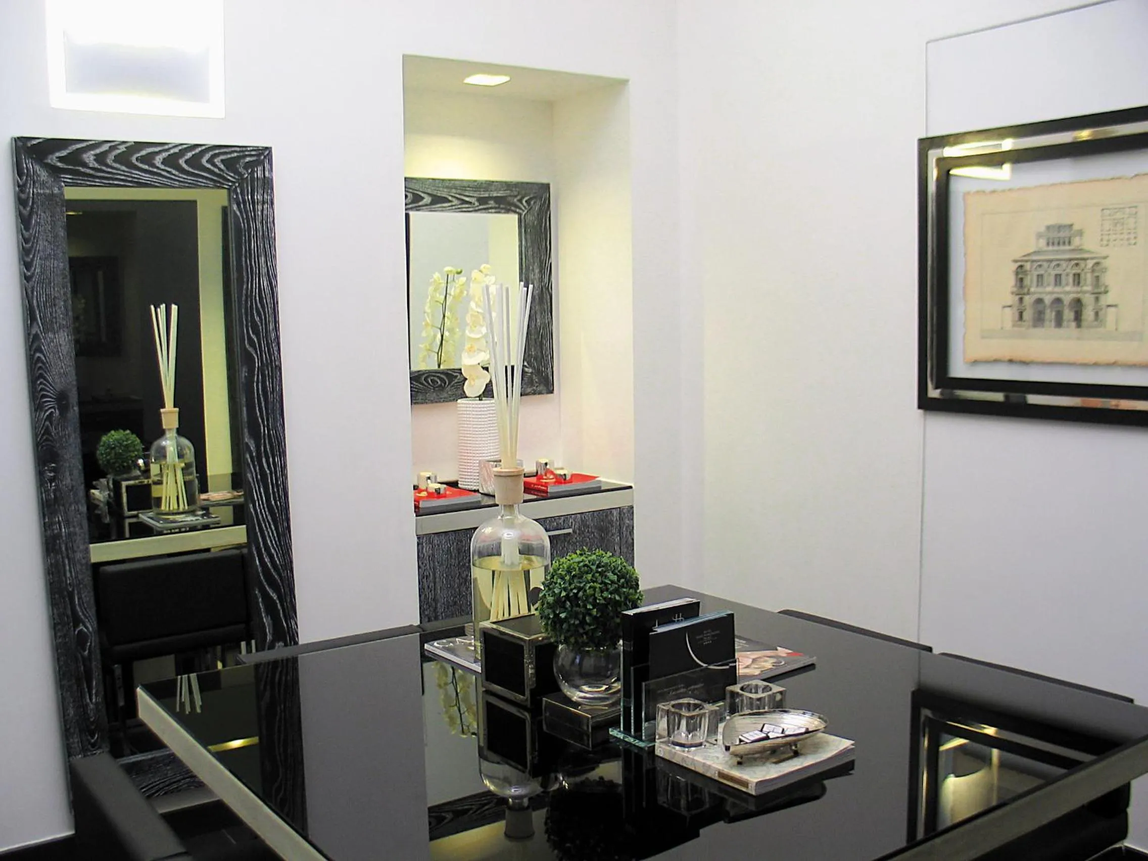 Lounge or bar in LHP Hotel Napoleon