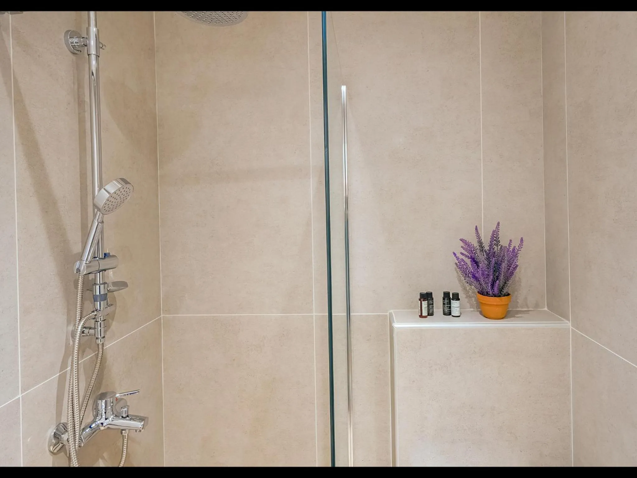 Bathroom in Thassian Riviera Hotel