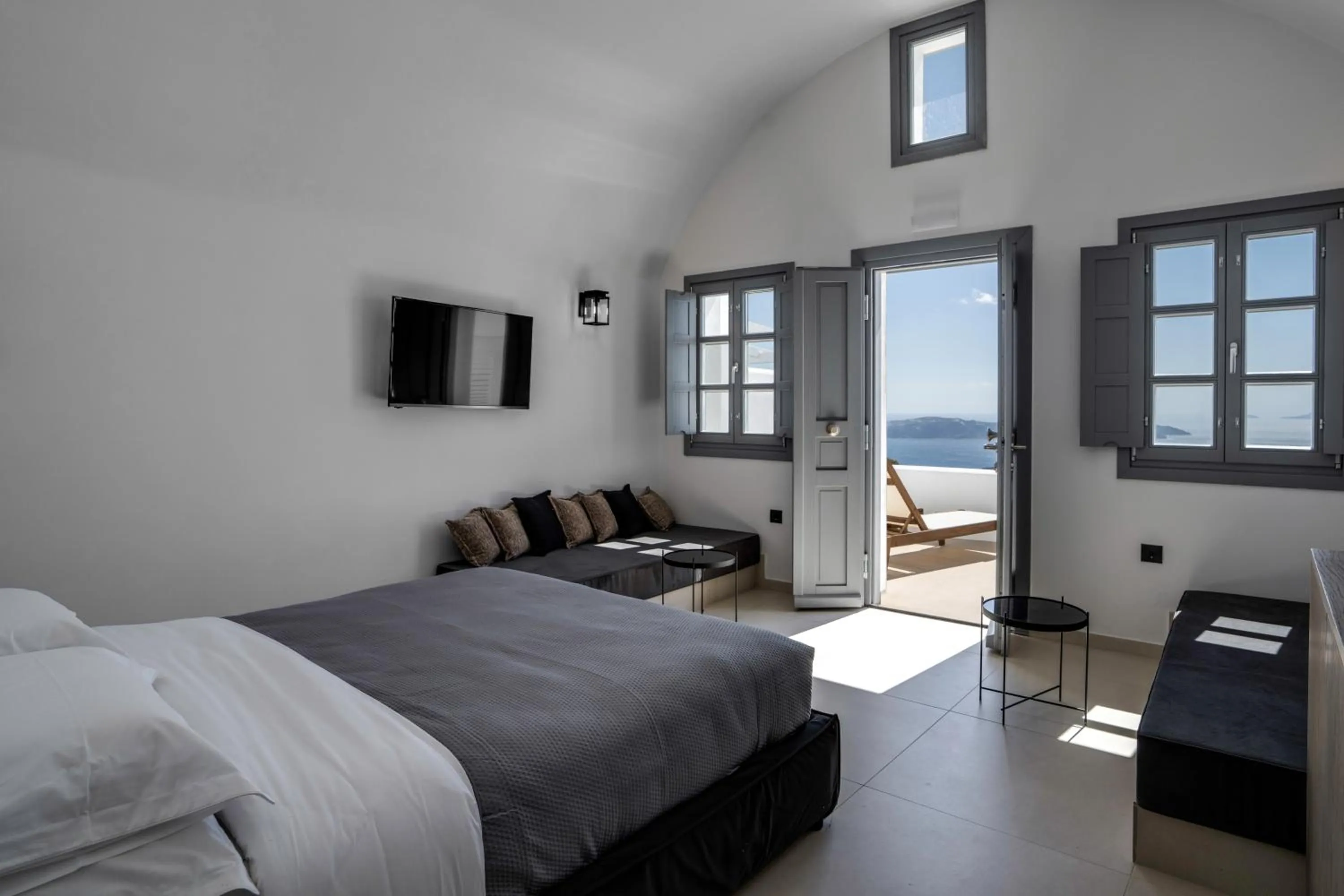 Bedroom, Bed in Imera Vista Suites