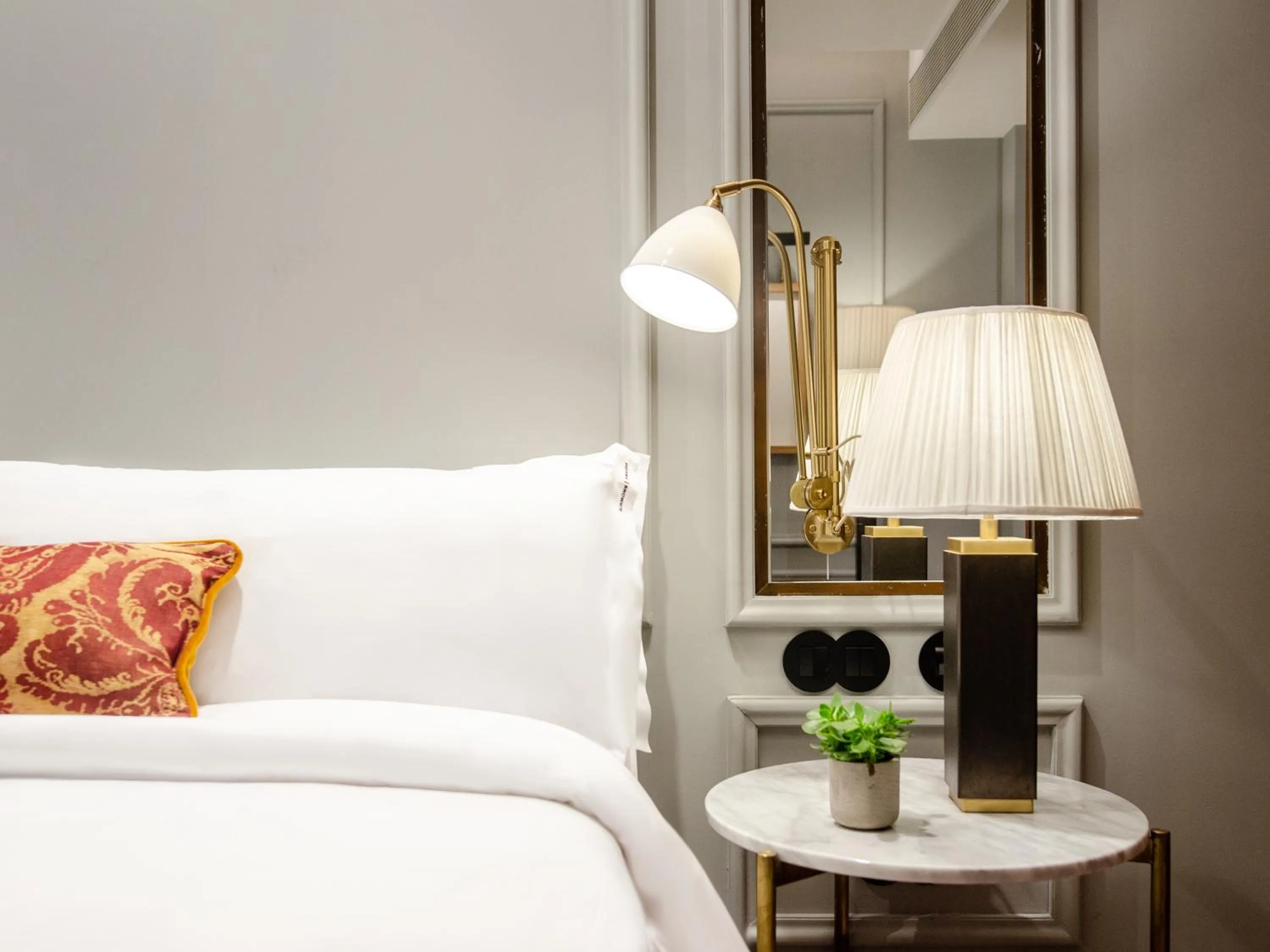 Bed in Browns Avenue Hotel