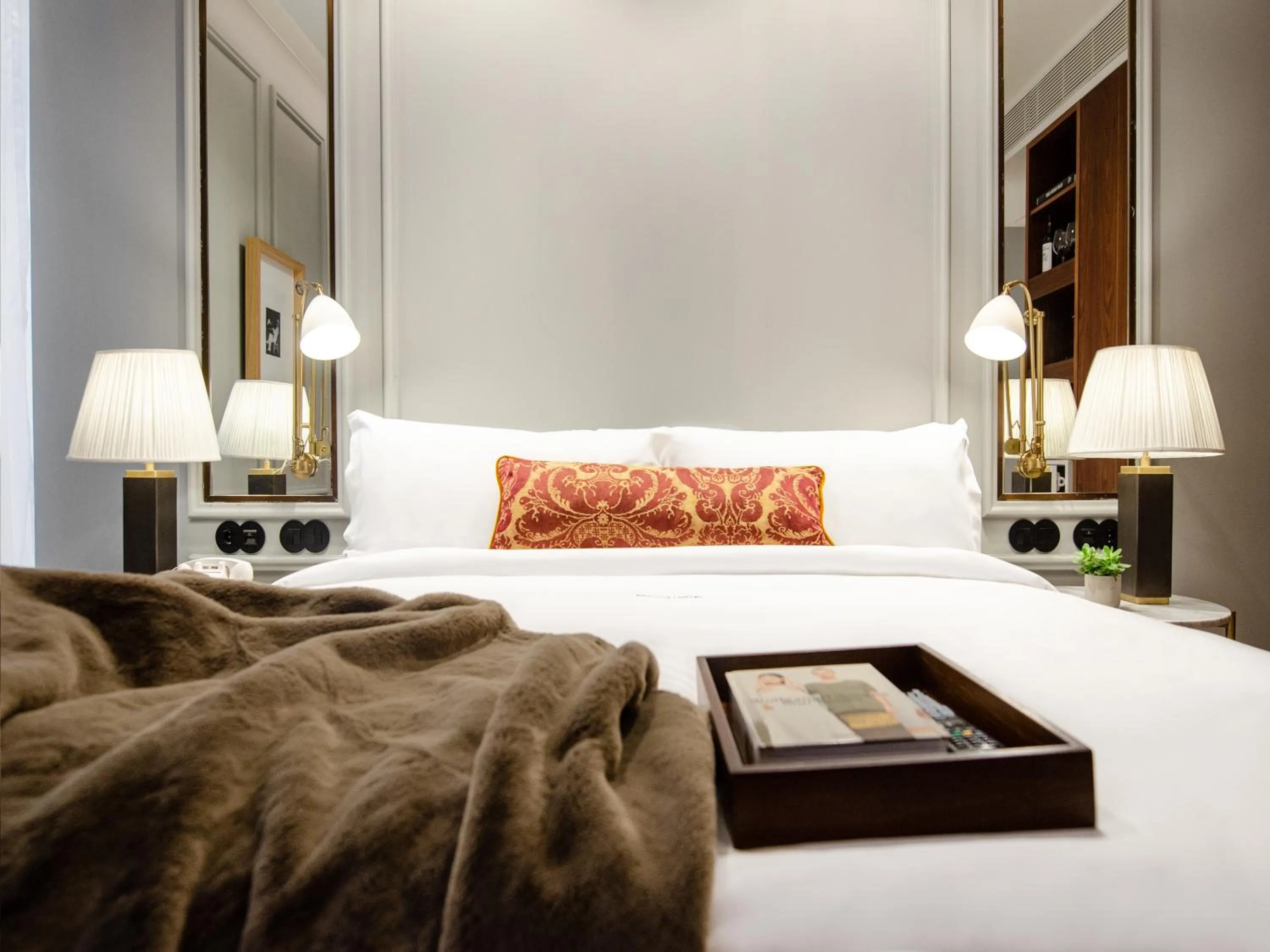 Bed in Browns Avenue Hotel