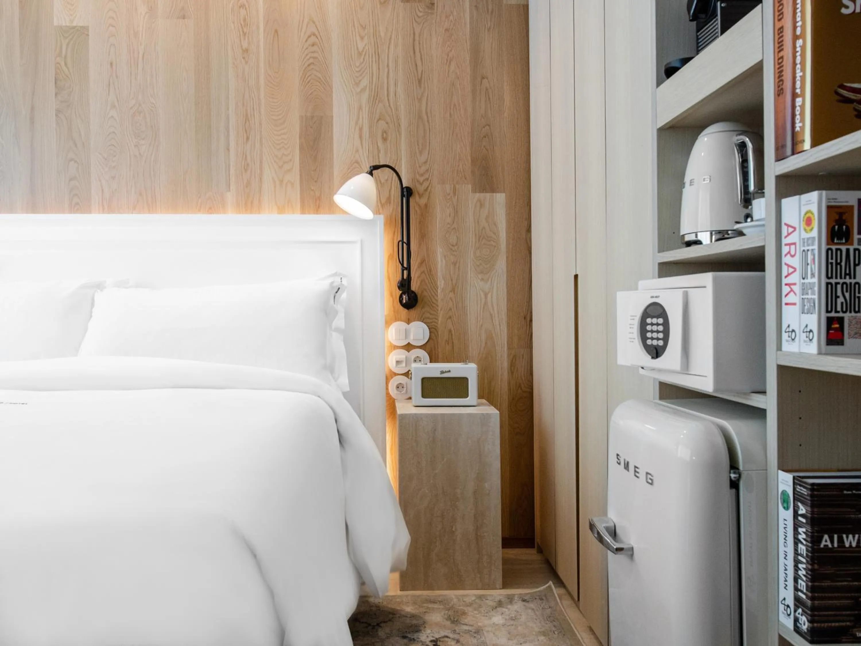 Bed in Browns Avenue Hotel