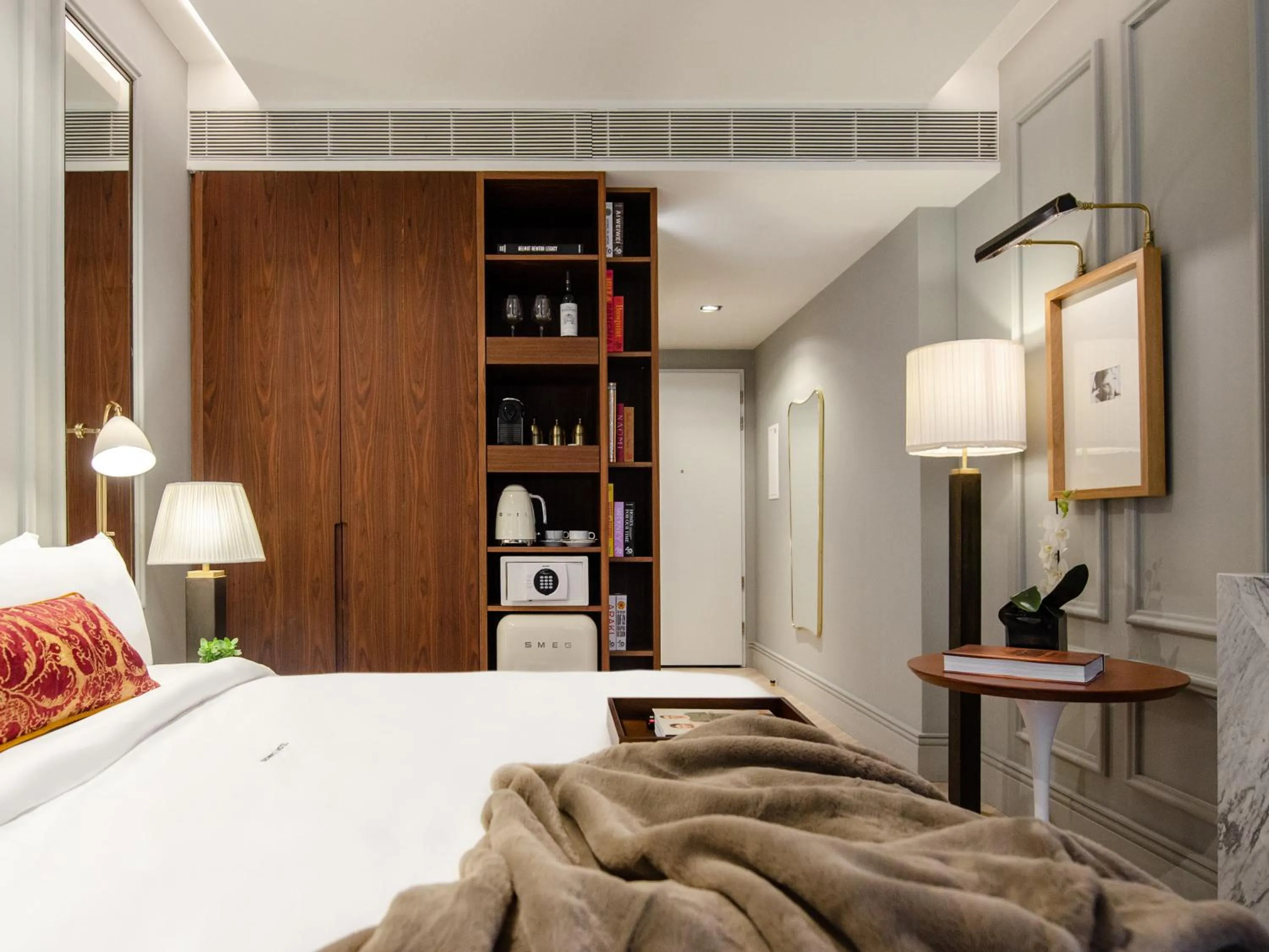 Bed in Browns Avenue Hotel