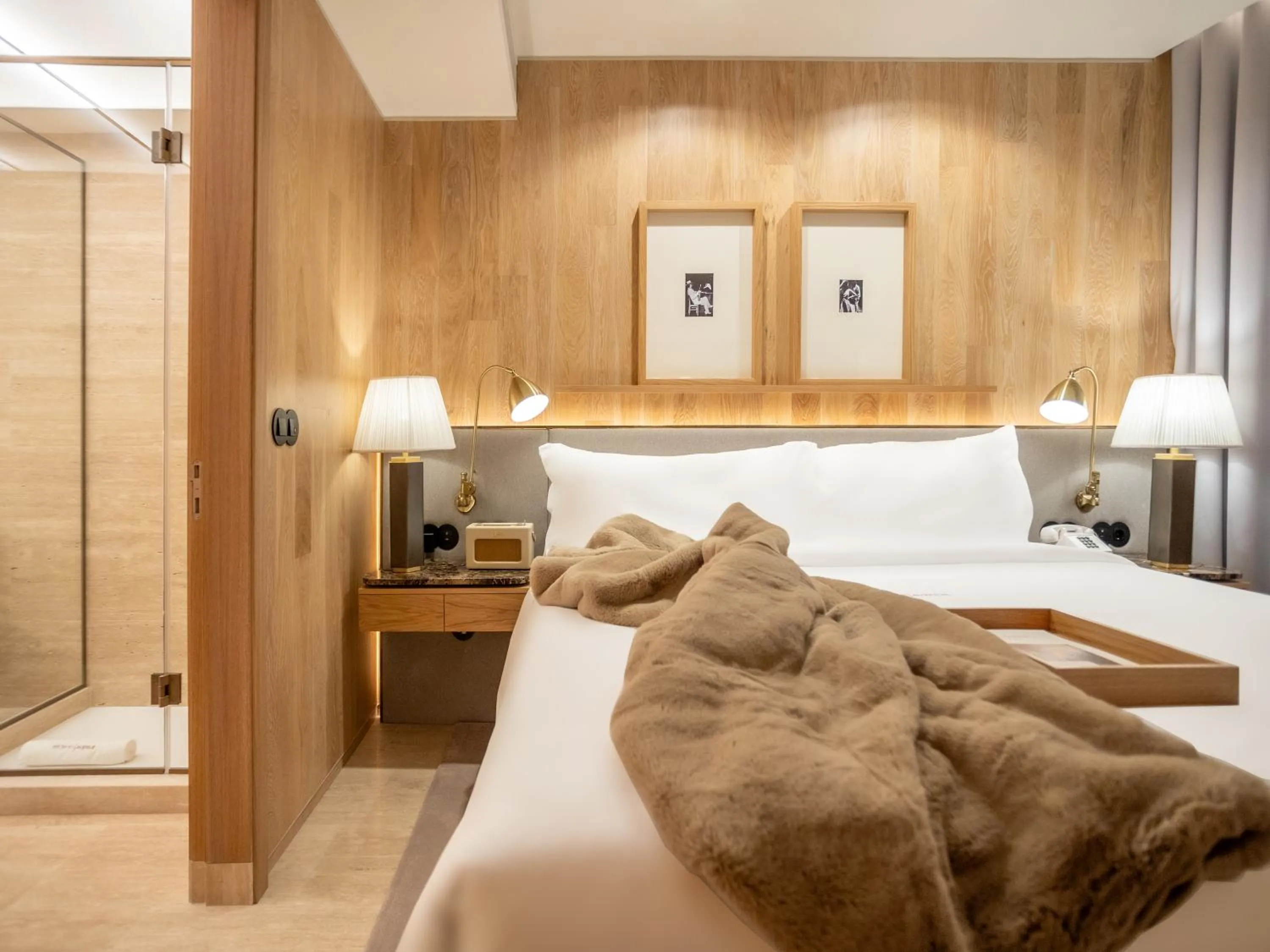 Bed in Browns Avenue Hotel