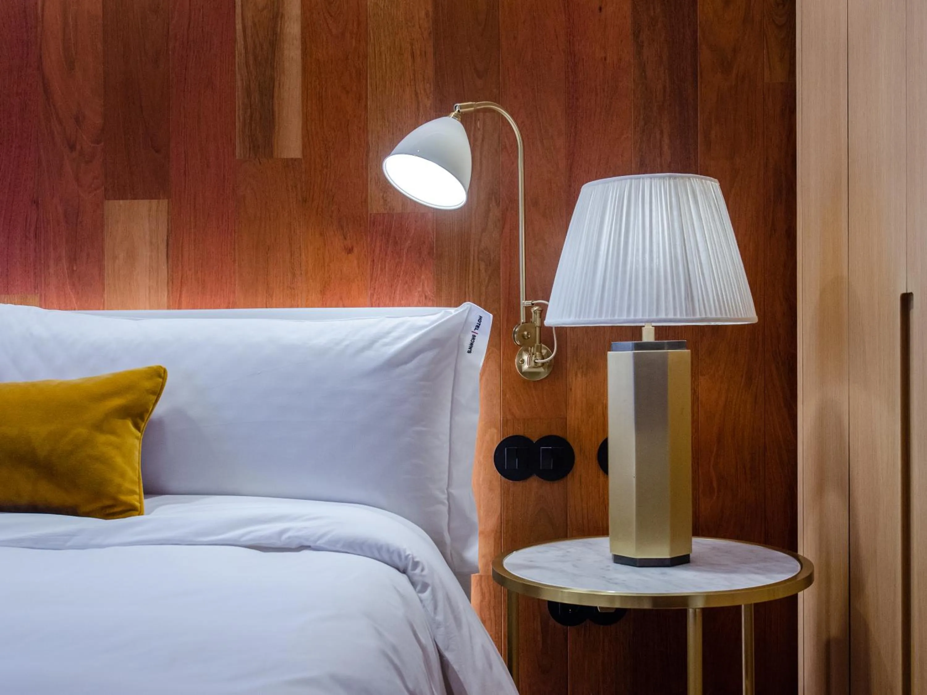 Bed in Browns Avenue Hotel