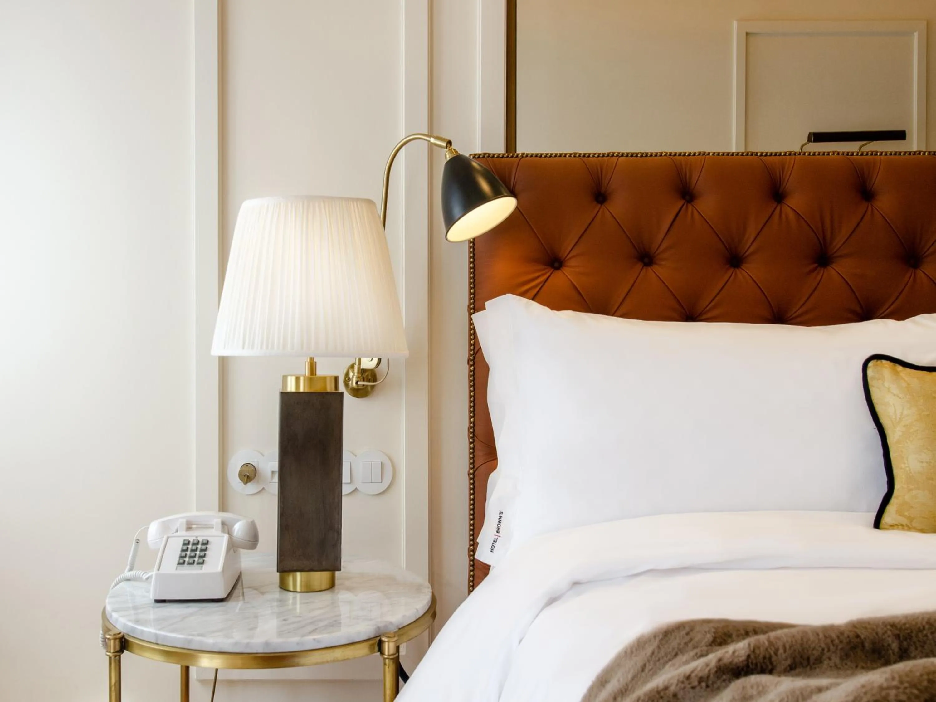 Bed in Browns Avenue Hotel