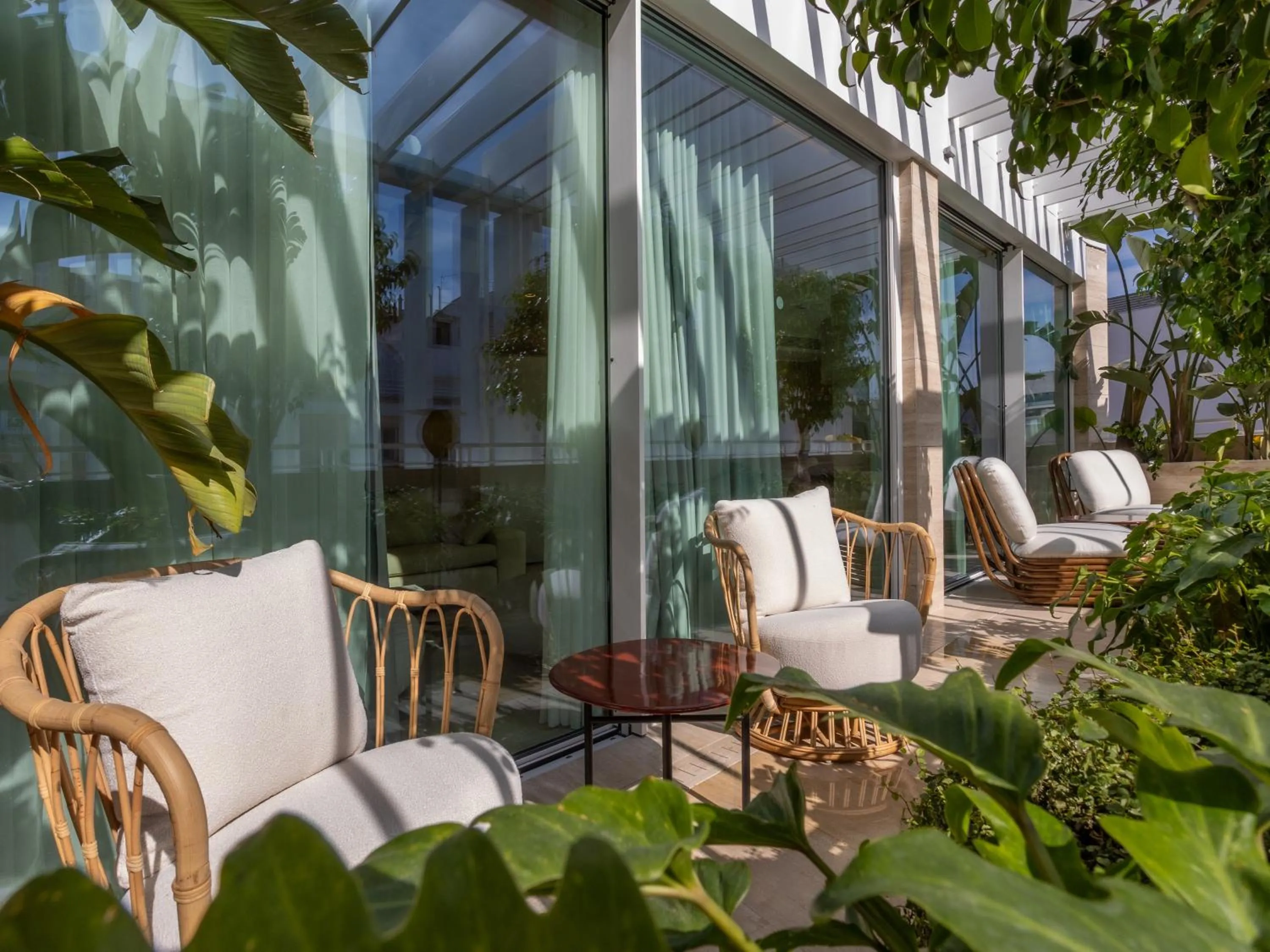Balcony/Terrace in Browns Avenue Hotel