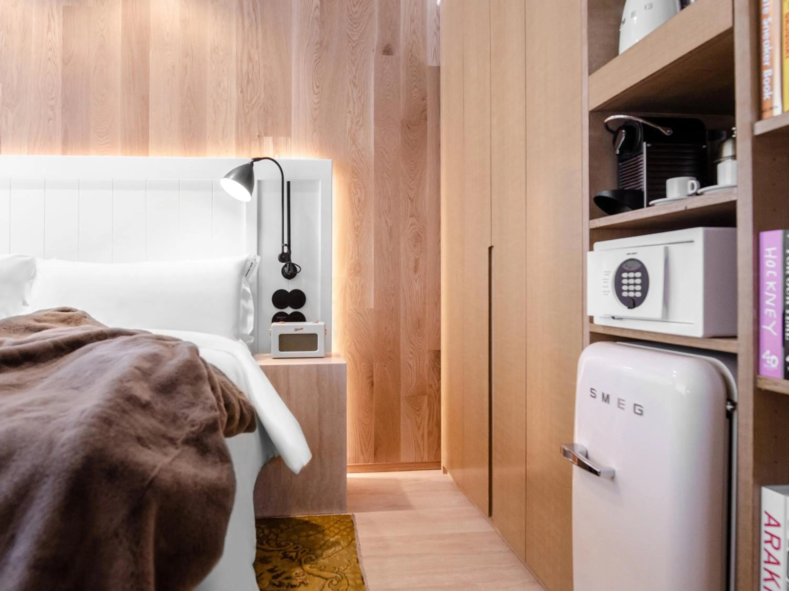 Bed in Browns Avenue Hotel