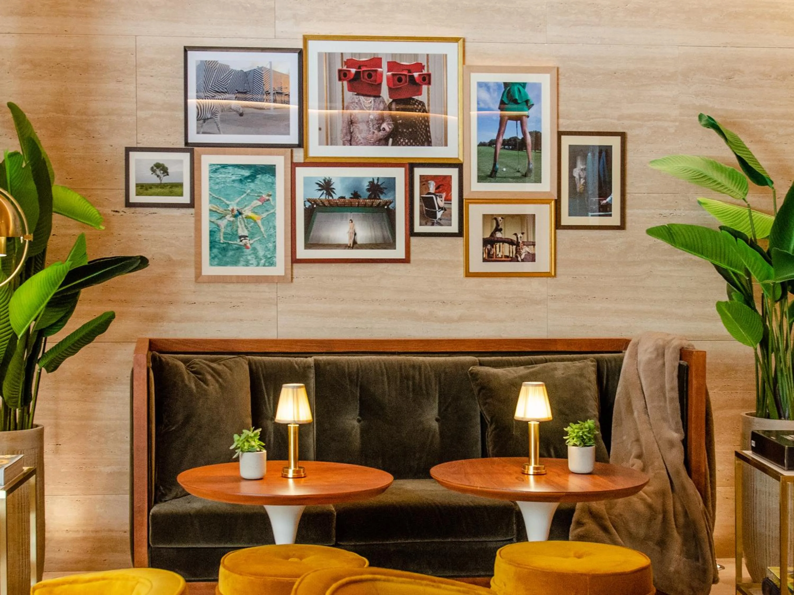 Lounge or bar in Browns Avenue Hotel