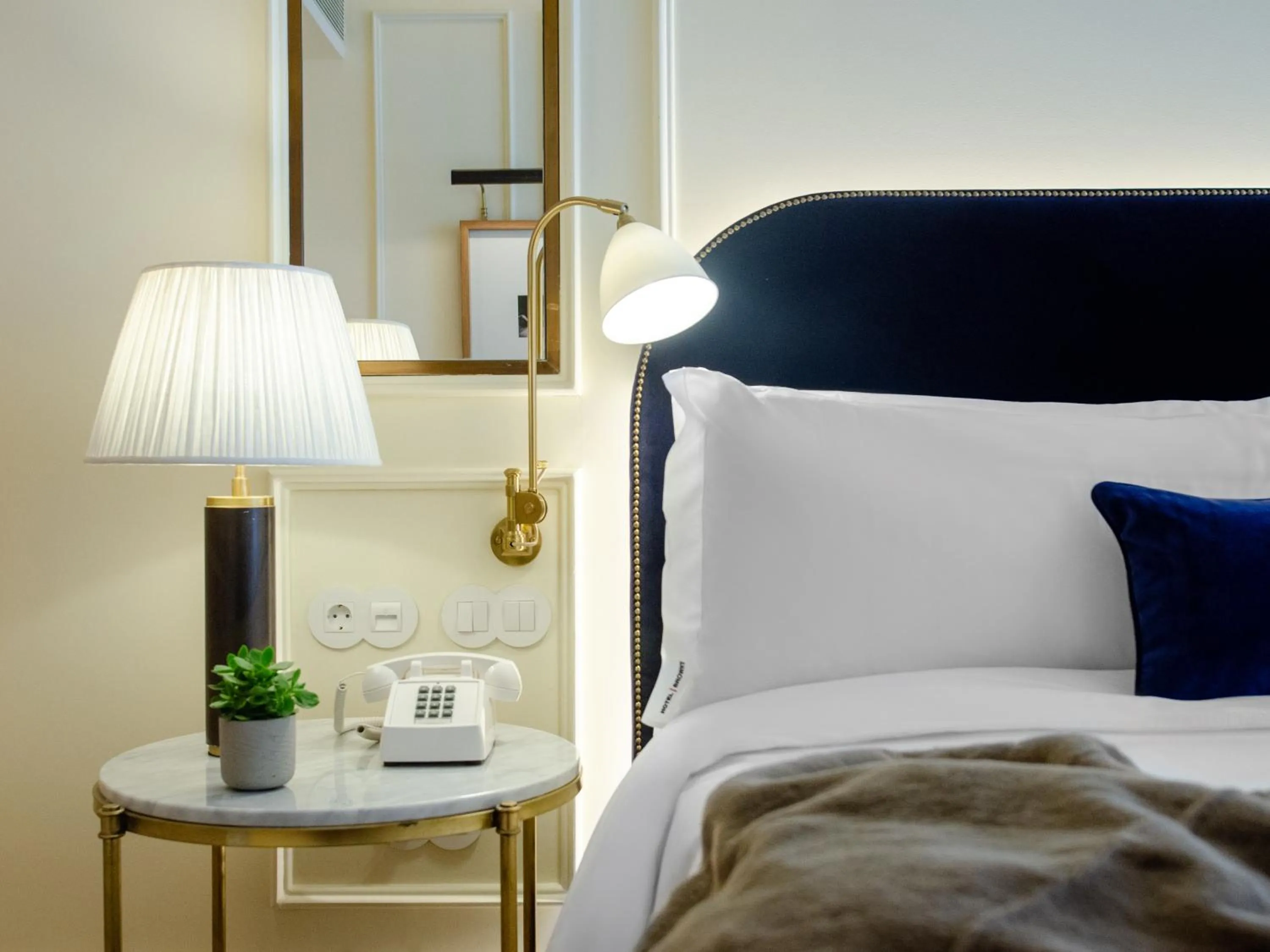 Bed in Browns Avenue Hotel