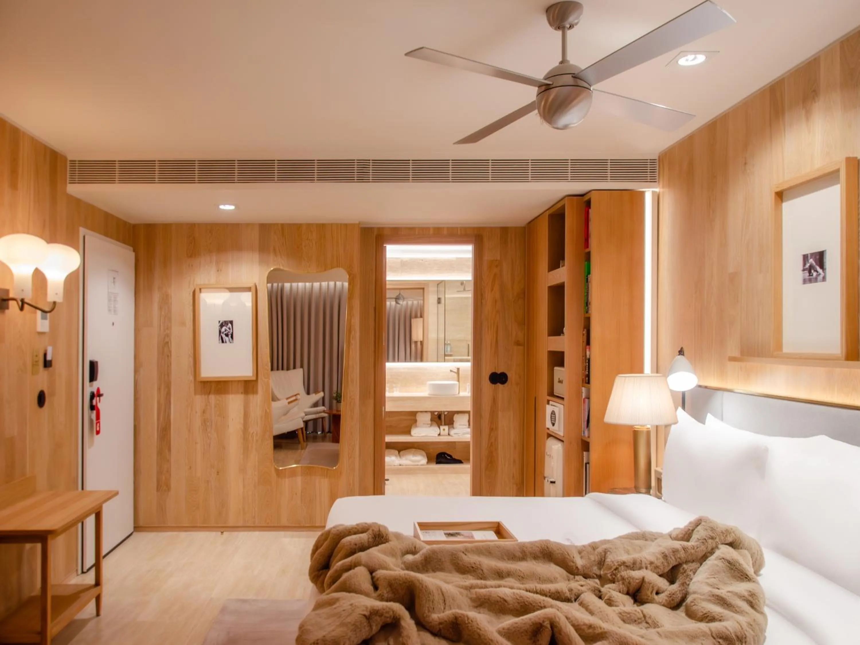 Bed in Browns Avenue Hotel