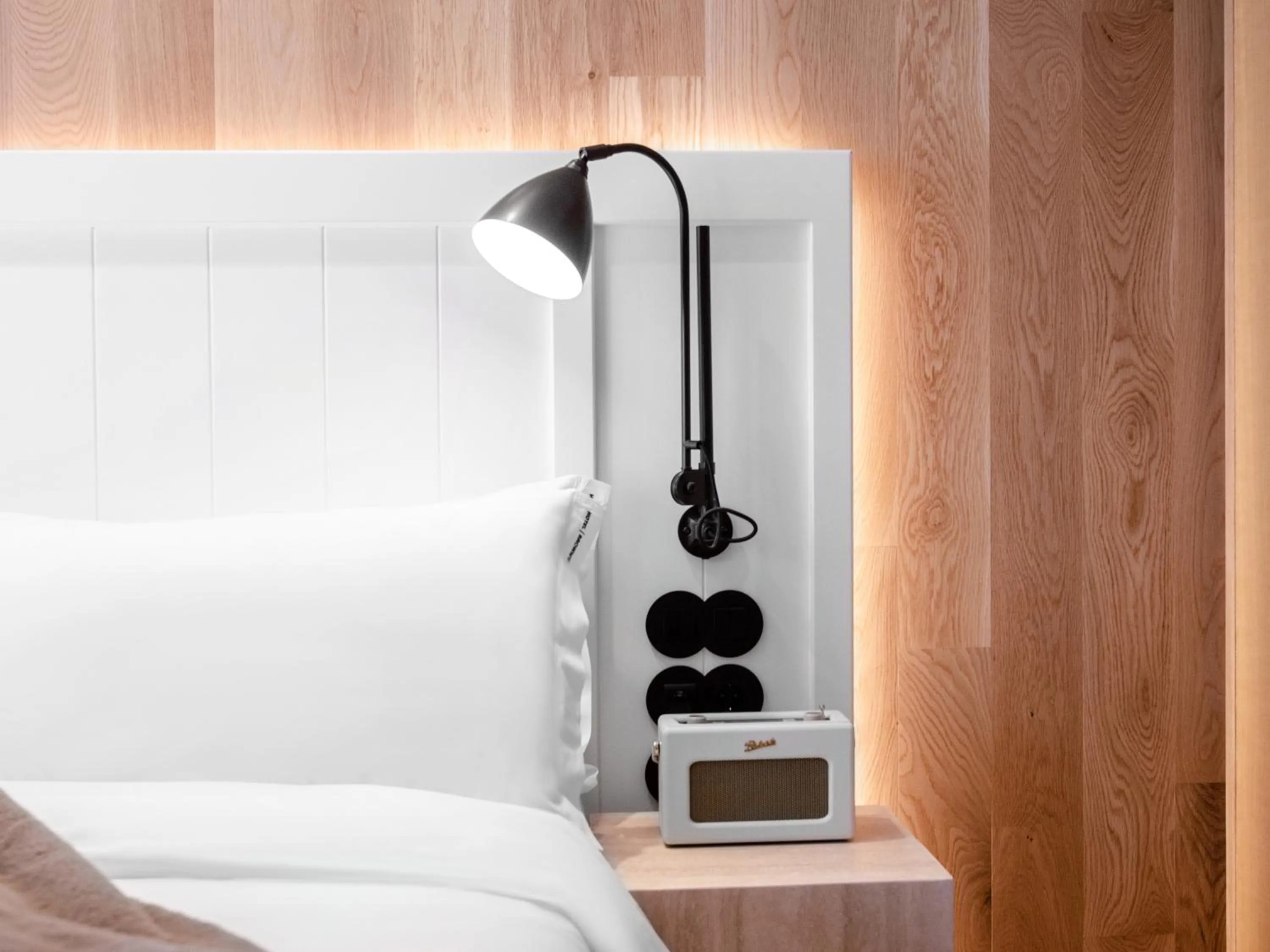 Bed in Browns Avenue Hotel