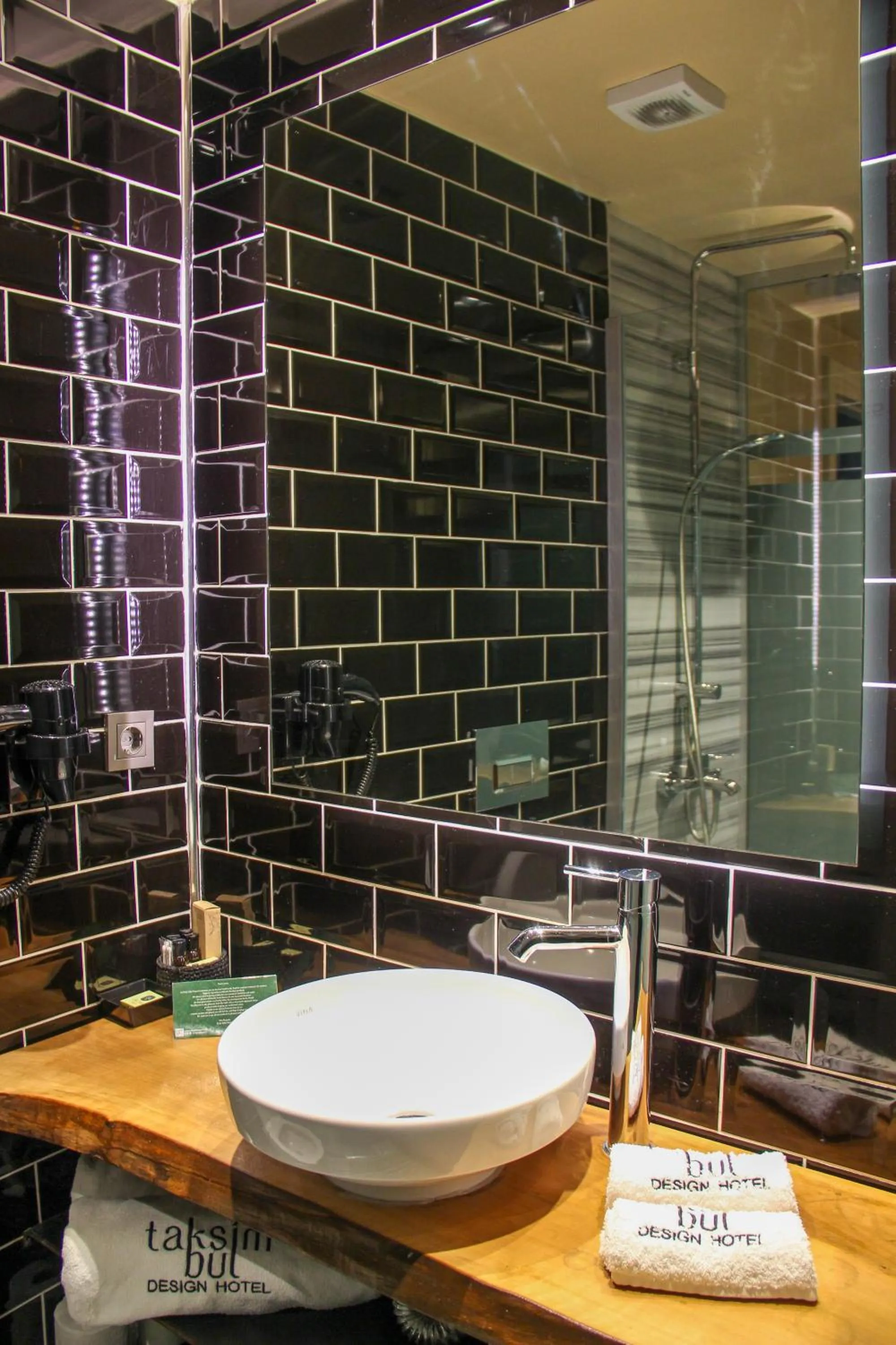 Bathroom in Taksimbul Design Hotel