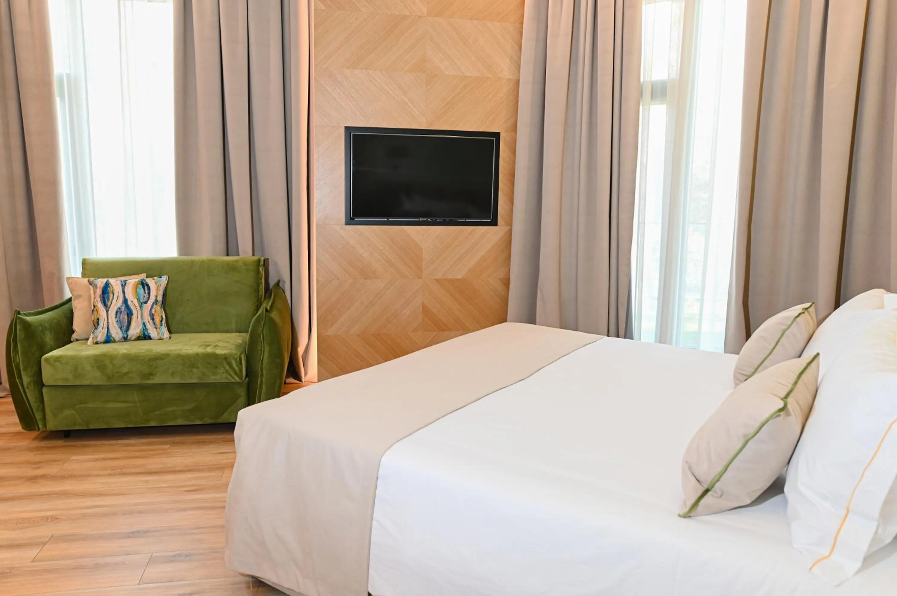 TV and multimedia, Bed in White Hill Hotel, SPA & Conferences