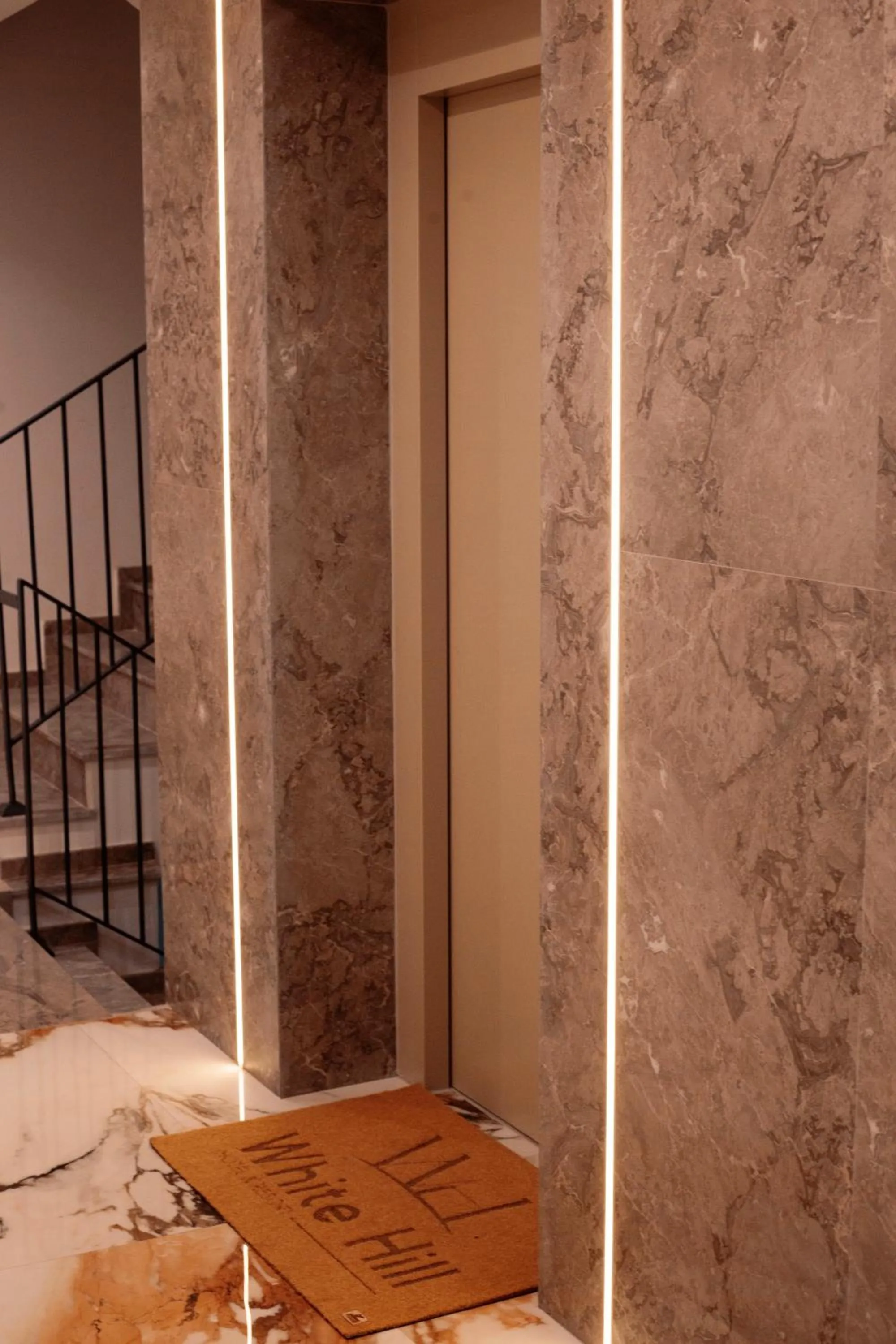 elevator in White Hill Hotel, SPA & Conferences