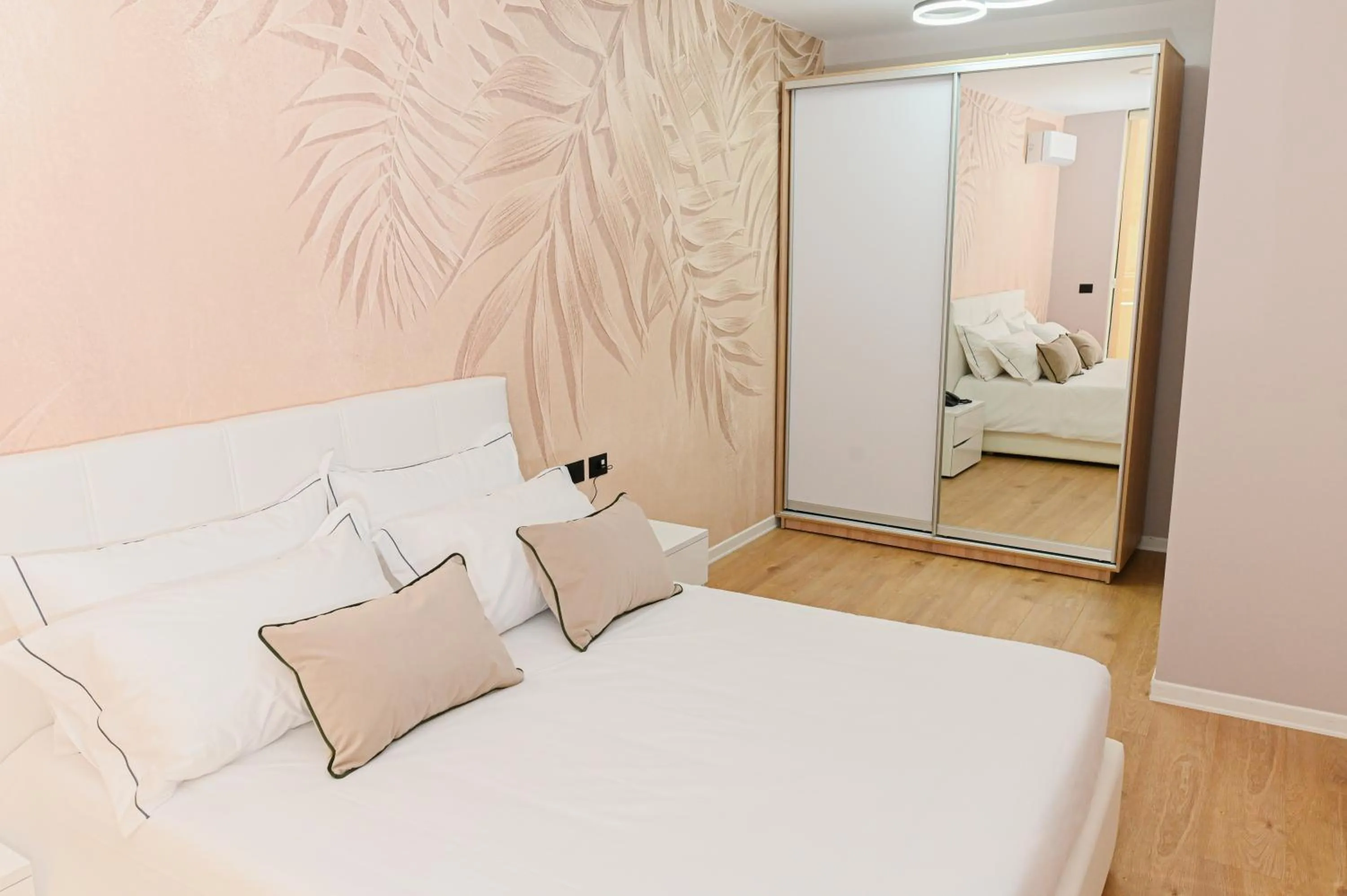 Bed in White Hill Hotel, SPA & Conferences