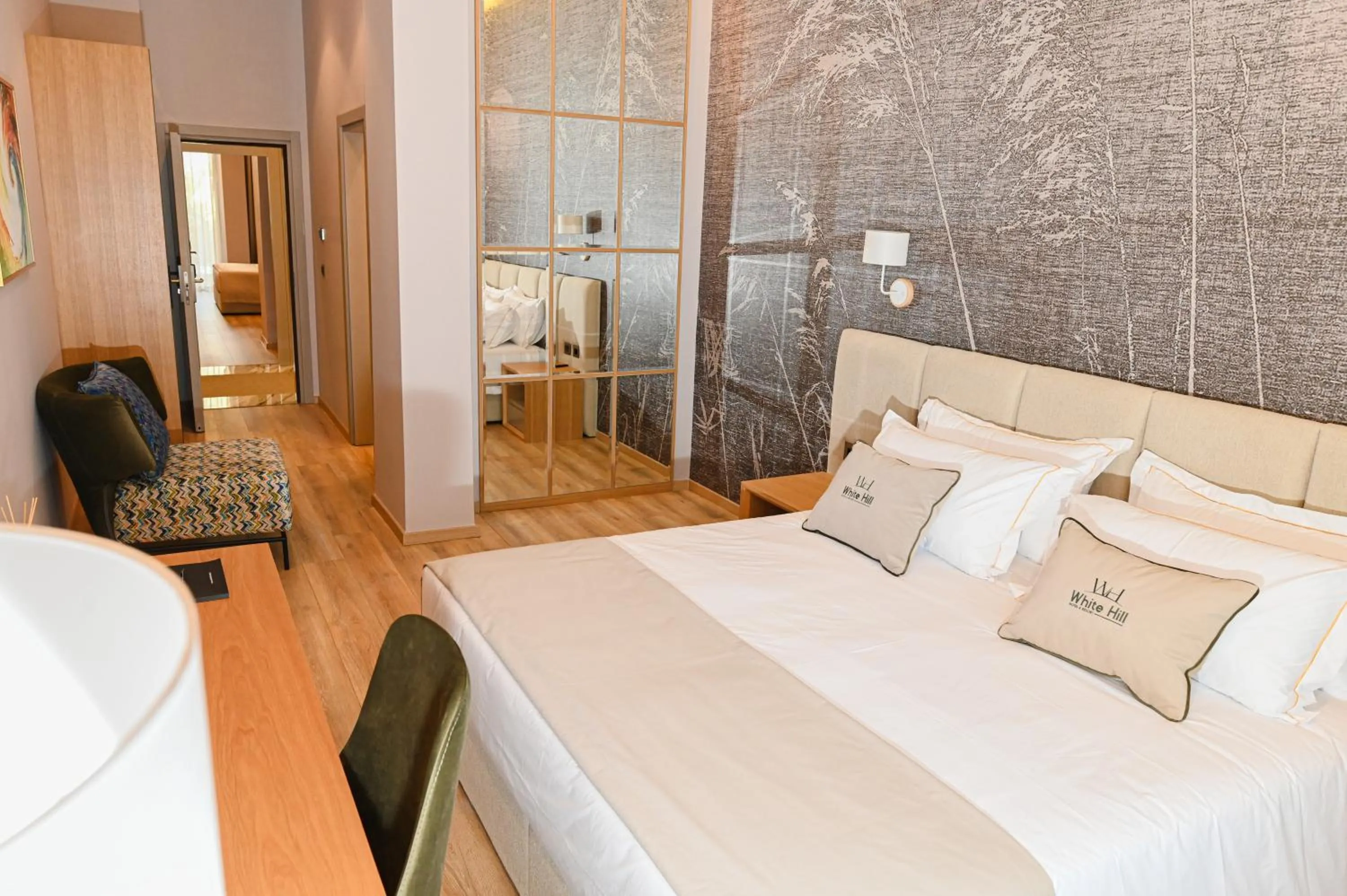 Photo of the whole room, Bed in White Hill Hotel, SPA & Conferences