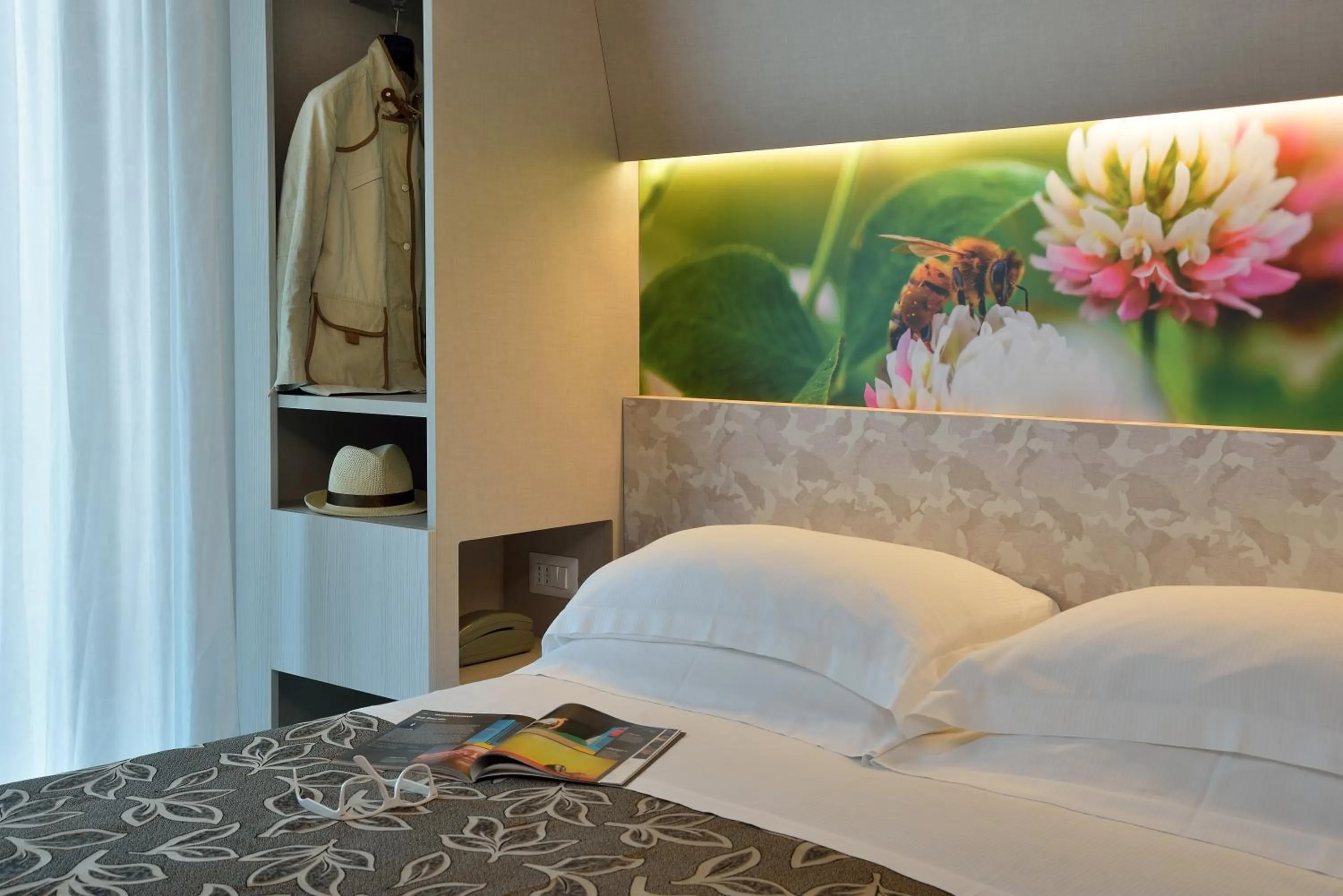 City view, Bed in Clipper