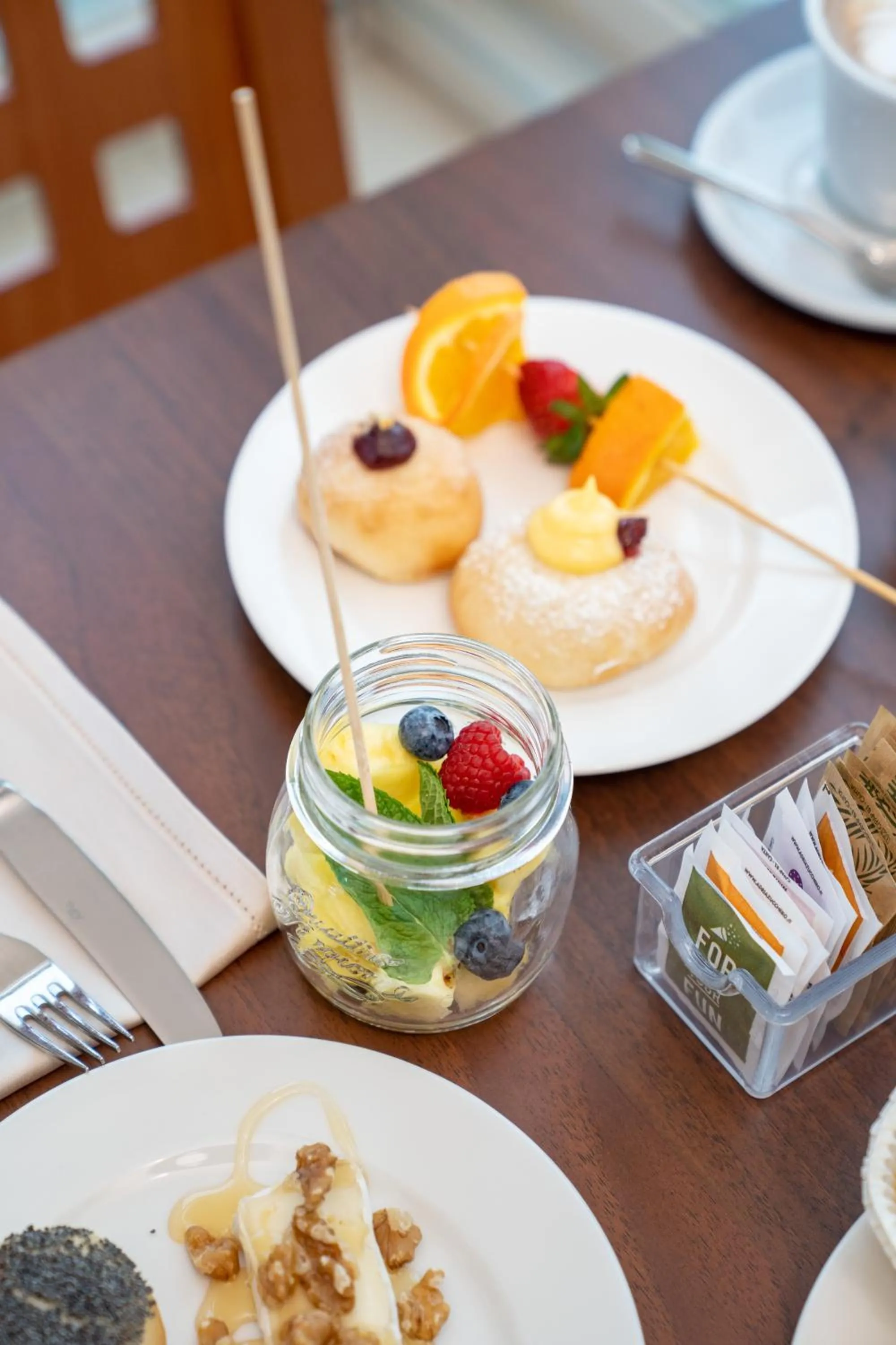 Continental breakfast in Clipper