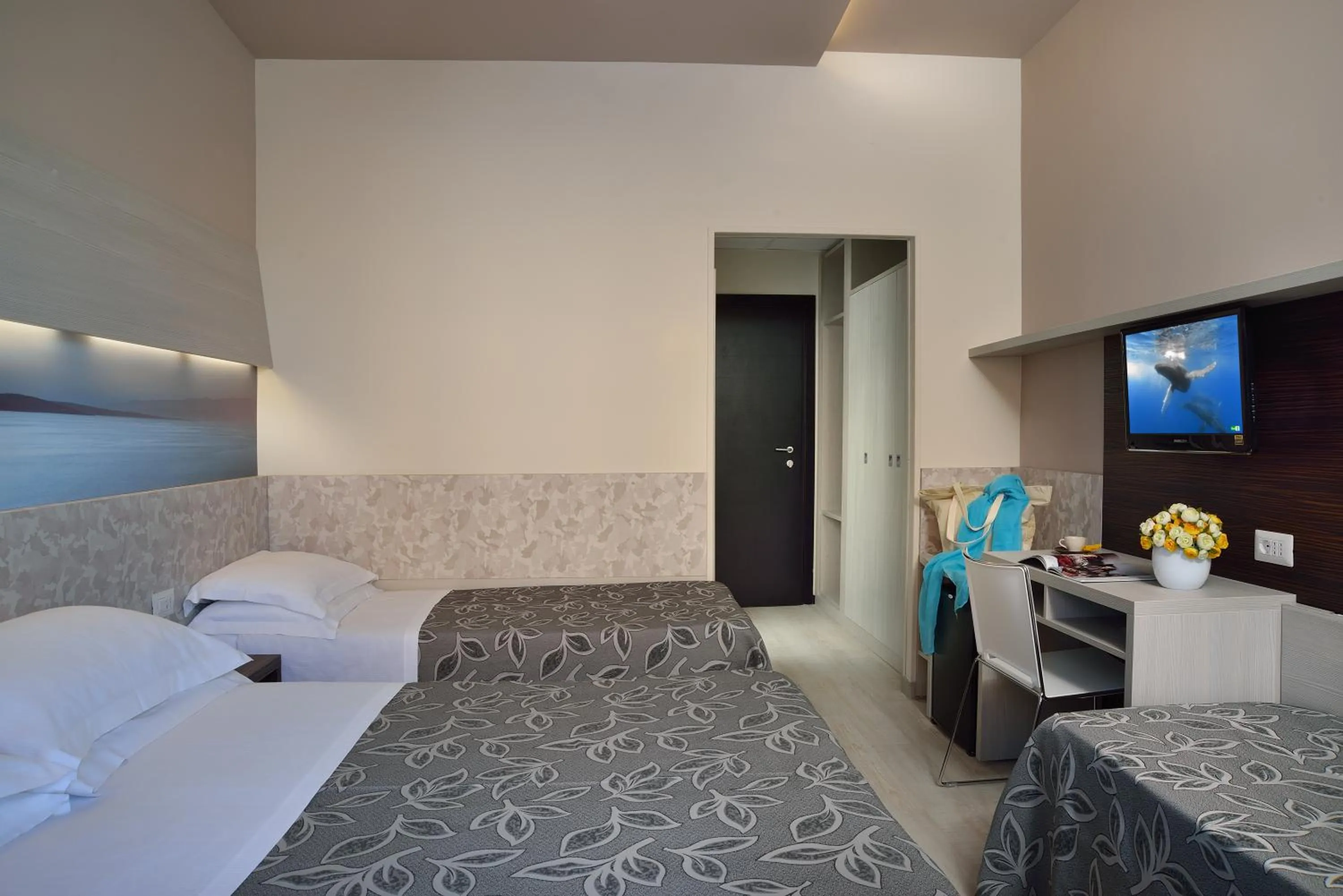 Family, Bed in Clipper