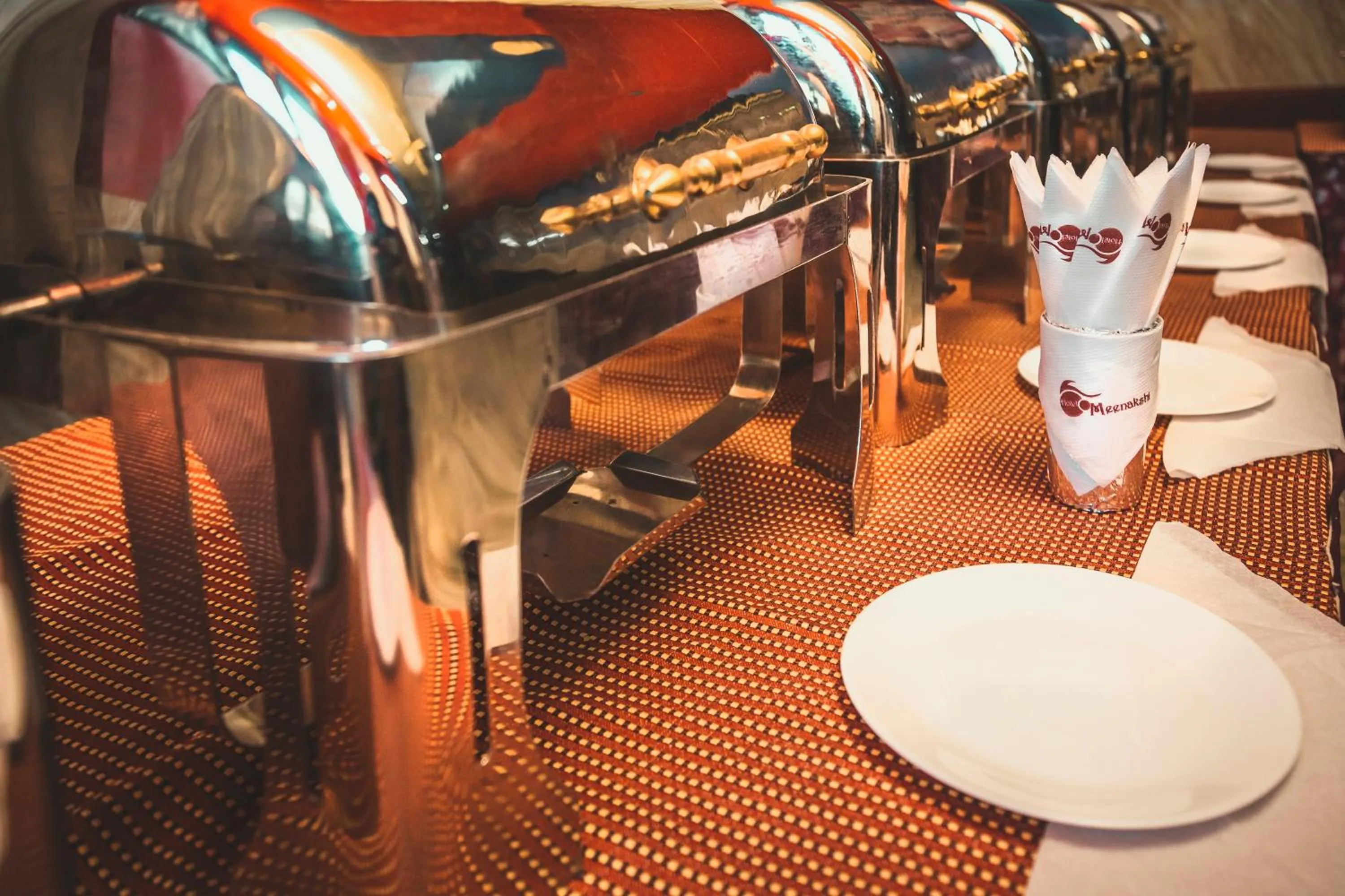 Restaurant/places to eat in Hotel Meenakshi Udaipur - Family Preffered Hotel