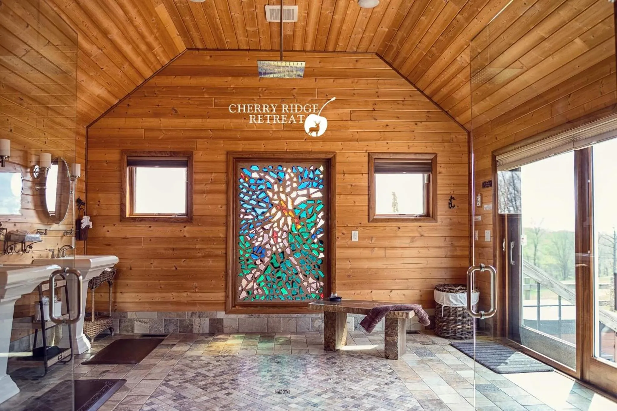 Shower in Cherry Ridge Retreat Luxury Cabins