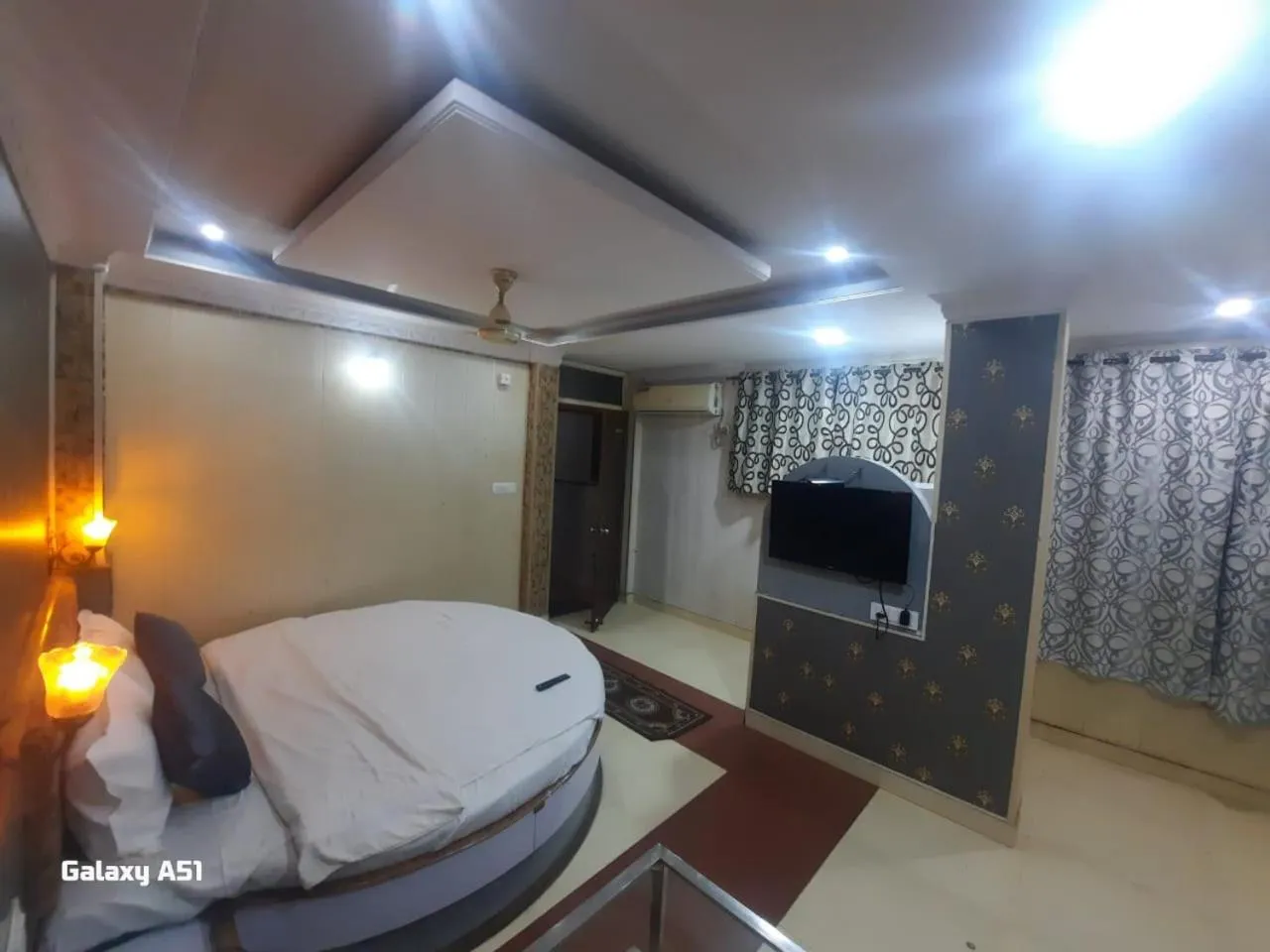 Bed in Hotel Rock View