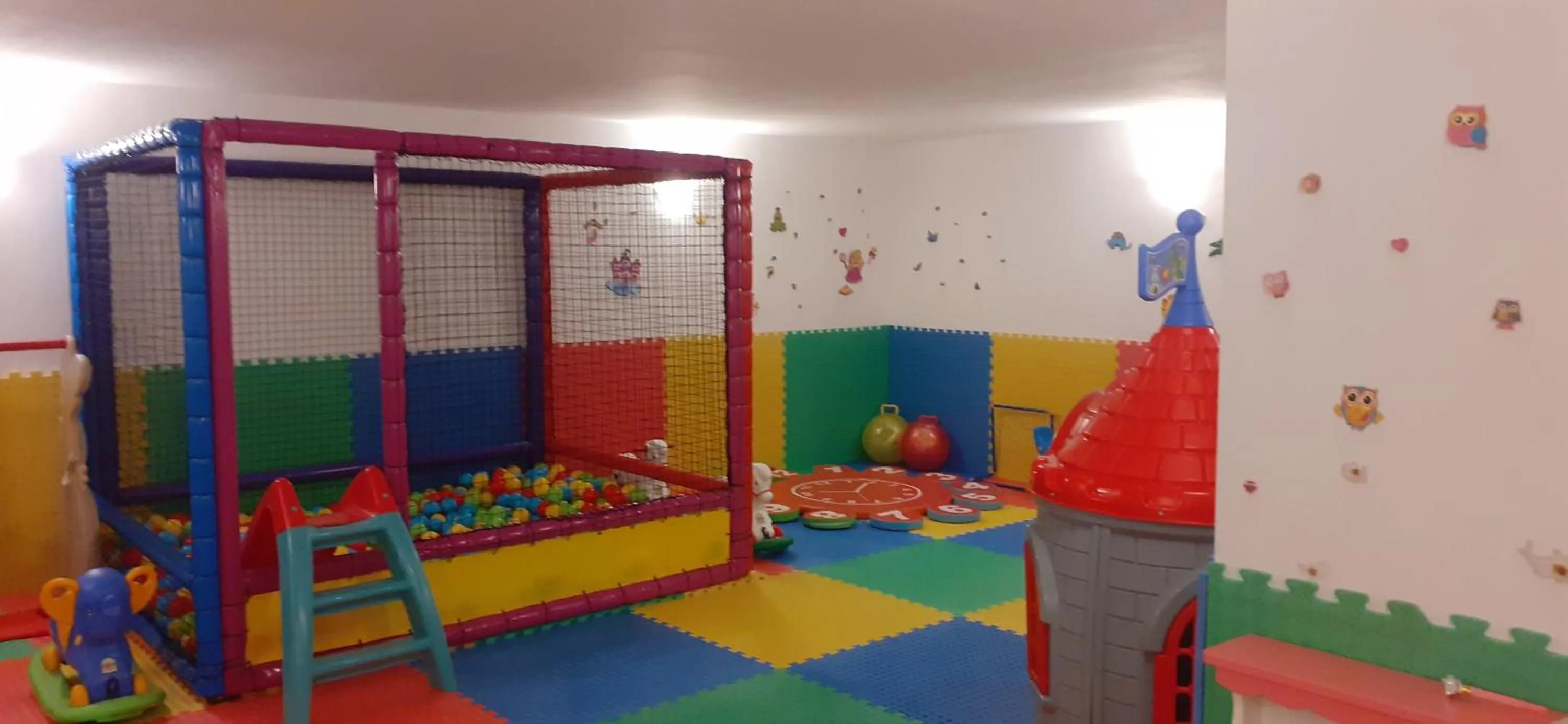 Kids's club in Terra Europe Brontes Hotel