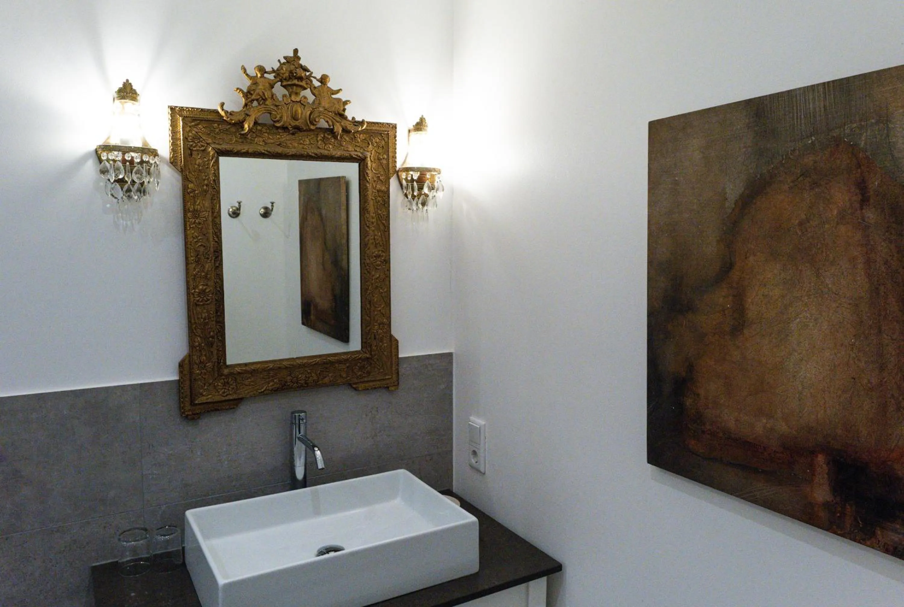 Bathroom in Hotel No. 11