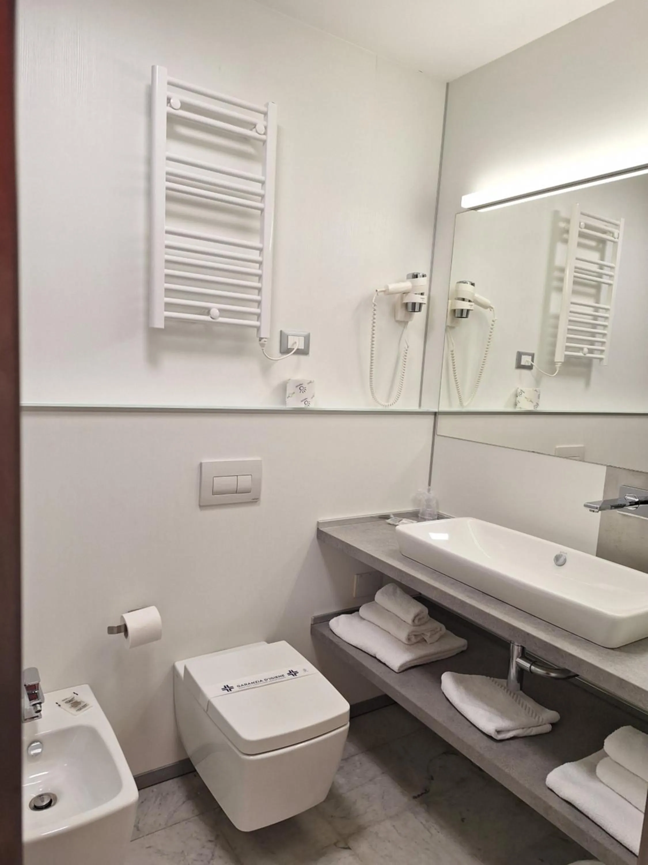 Bathroom in Hotel Tre Ville