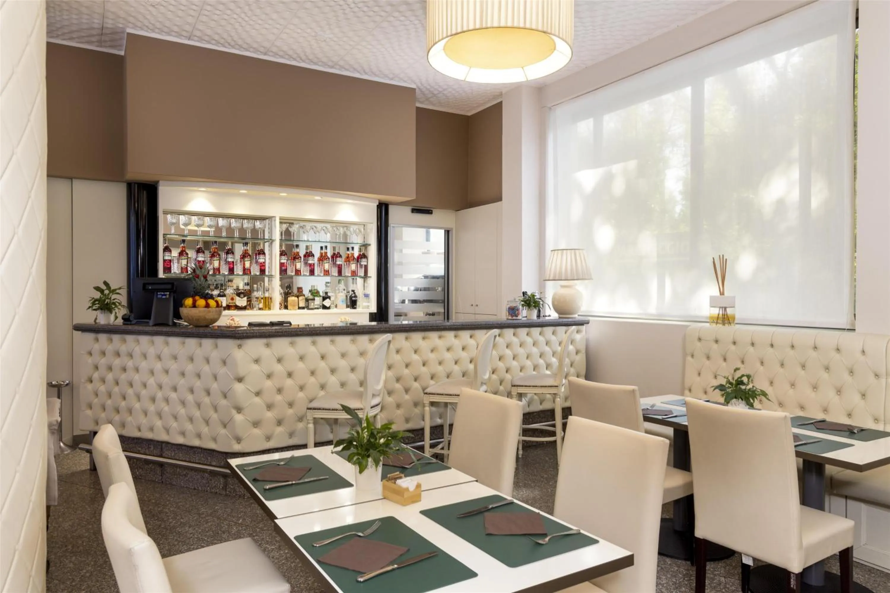 Lounge or bar in Best Western Air Hotel Linate