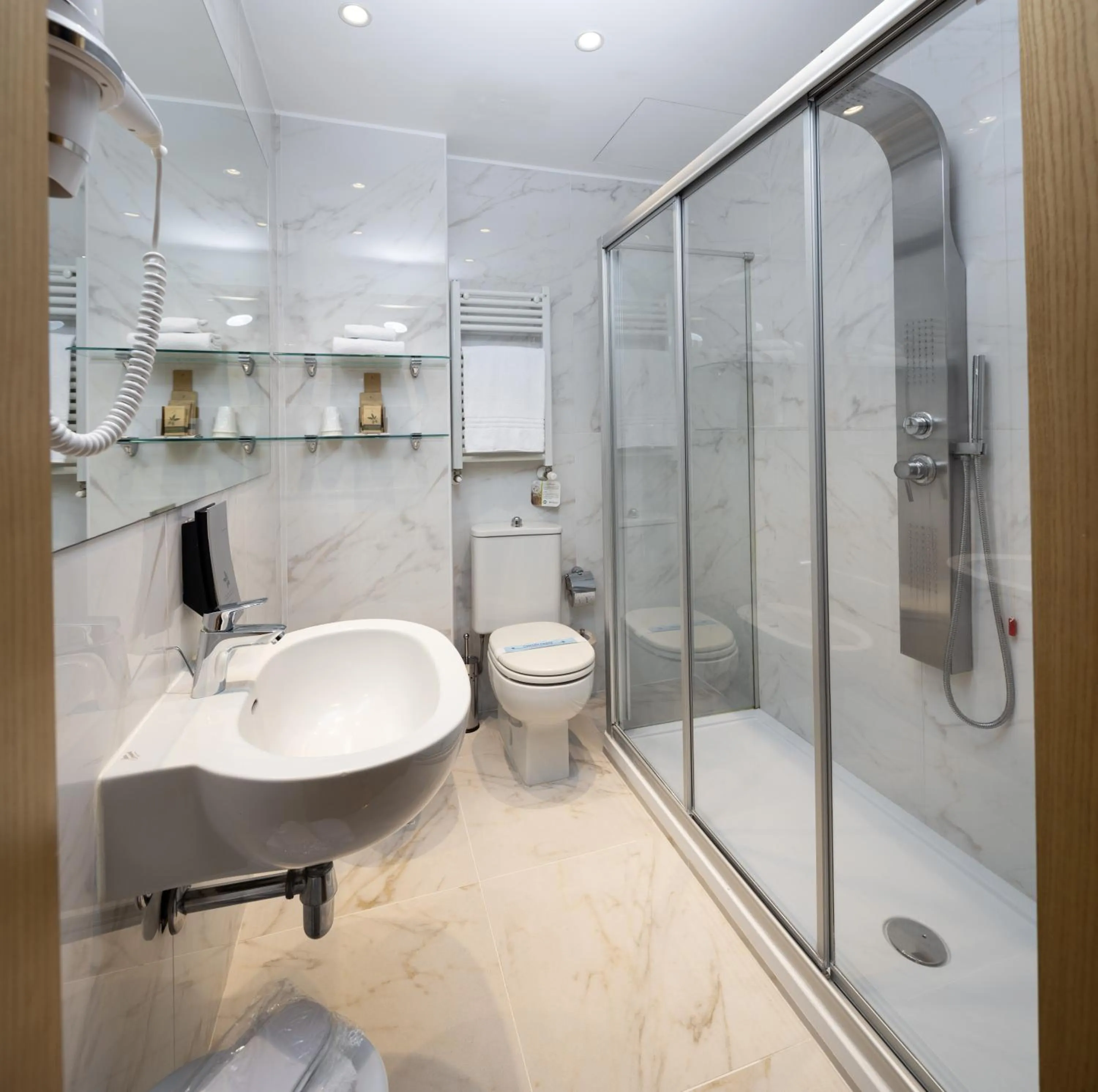 Shower in Best Western Air Hotel Linate