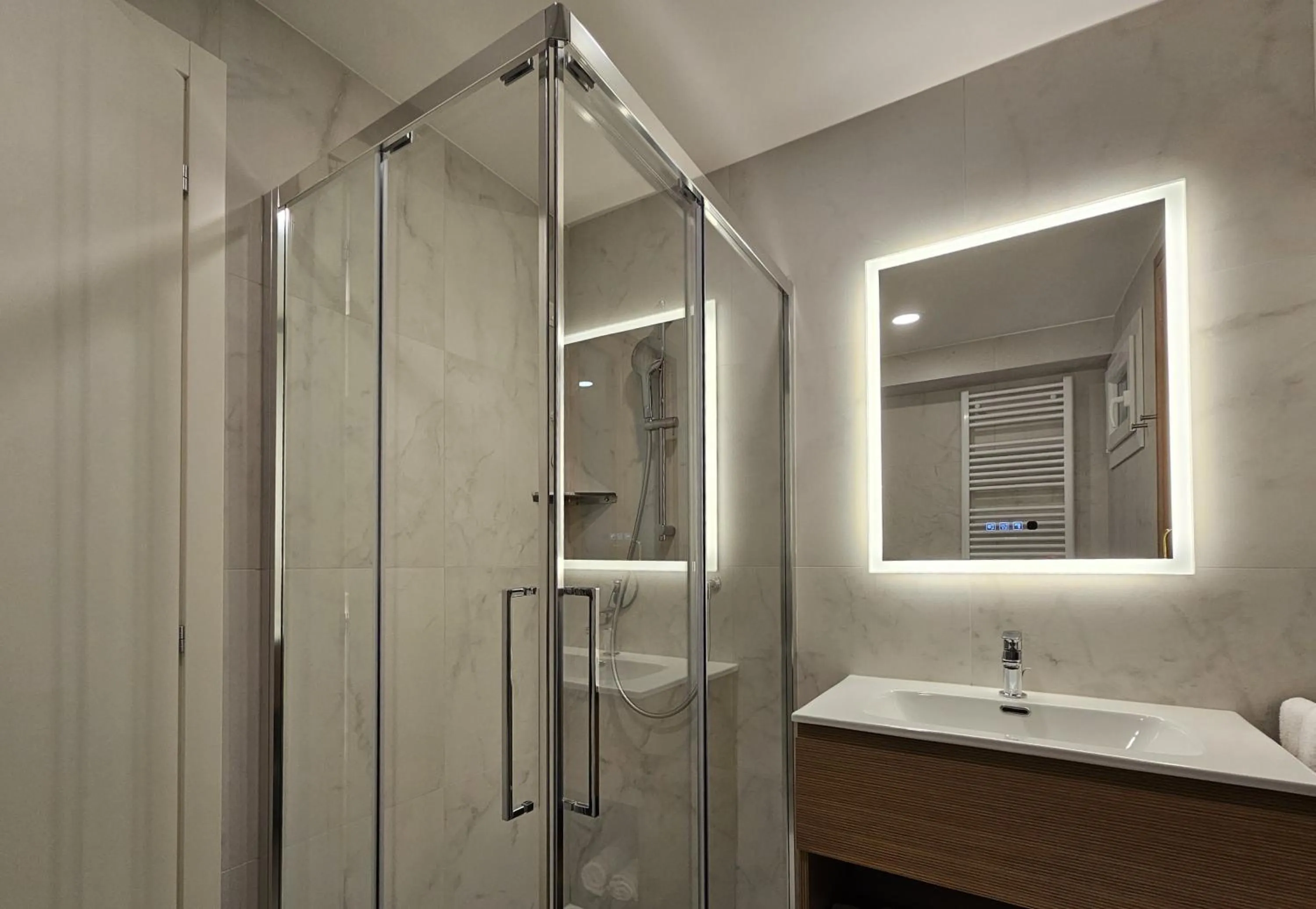 Shower in Hotel Guerrini