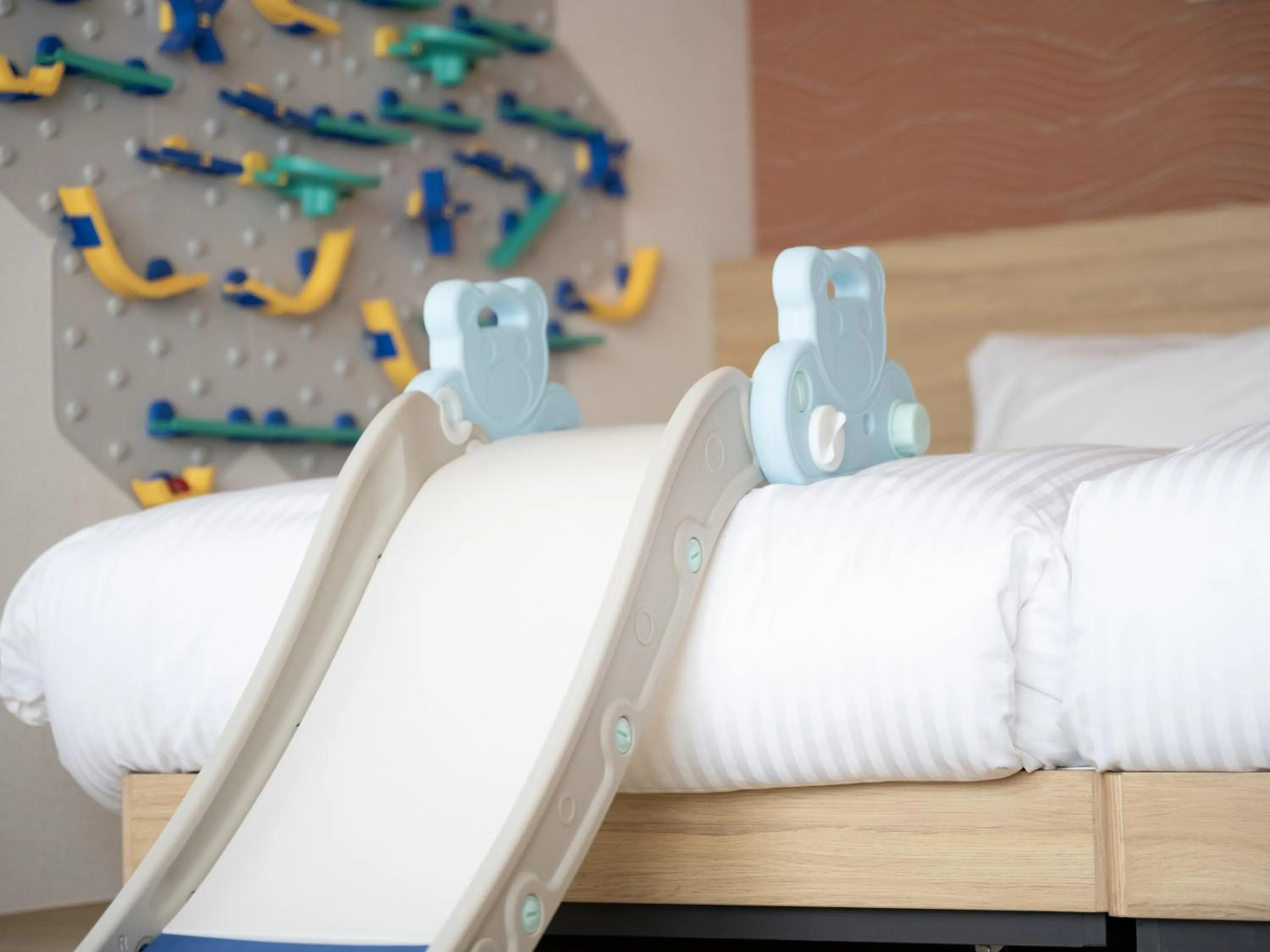 Bed in MIMARU Osaka Namba Station