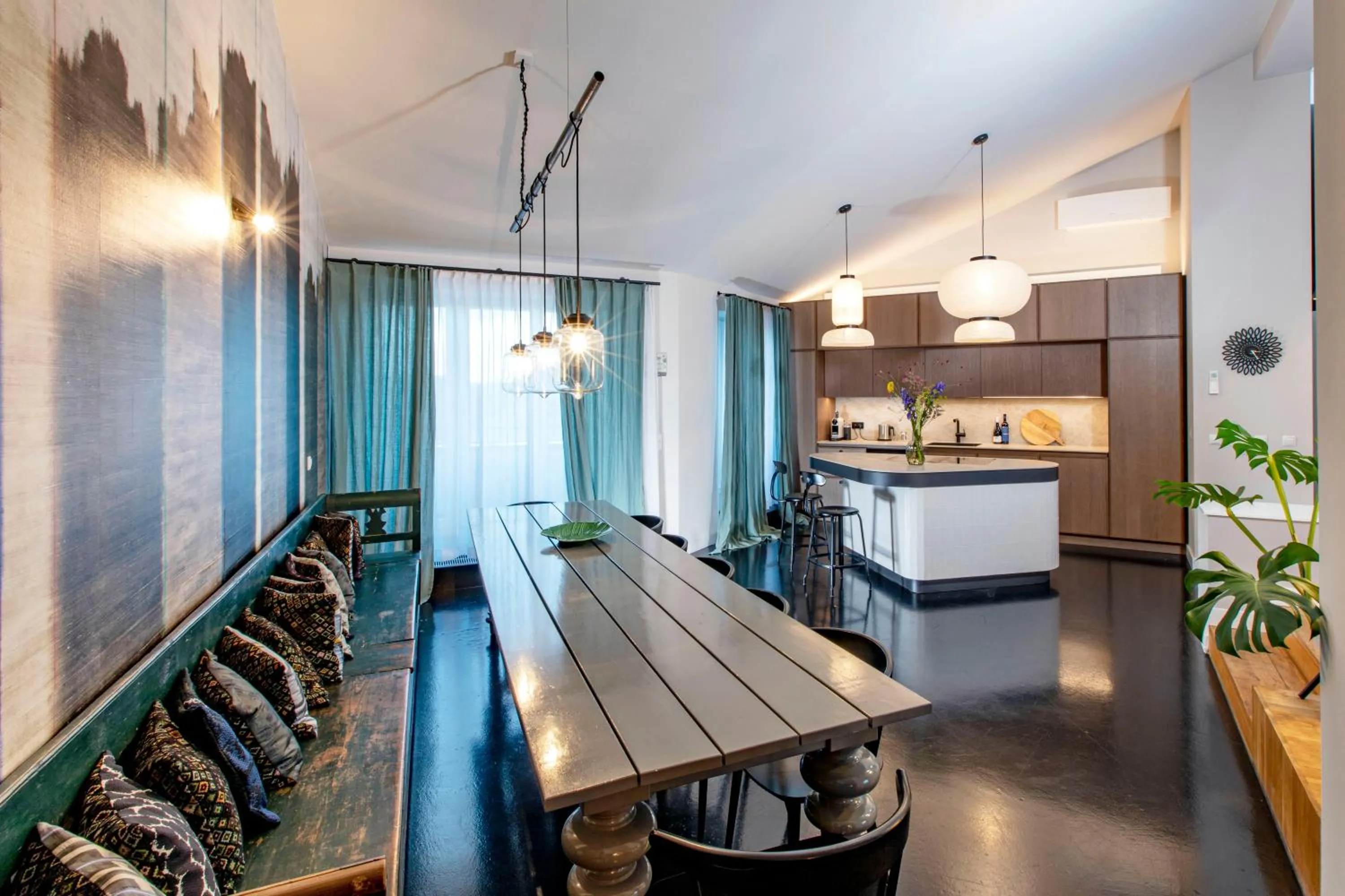 Dining area in Gorki Apartments