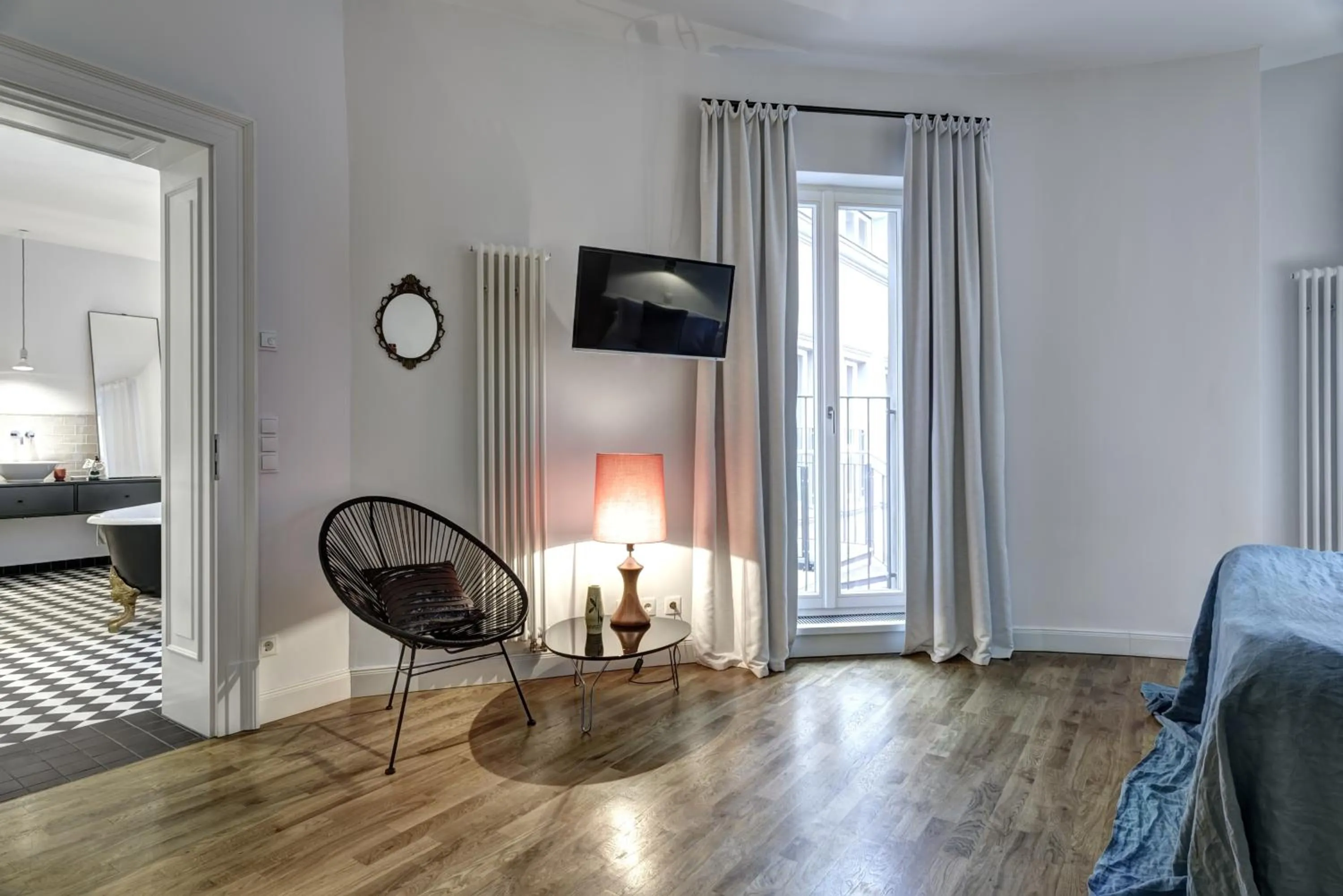 Bedroom, Bed in Gorki Apartments