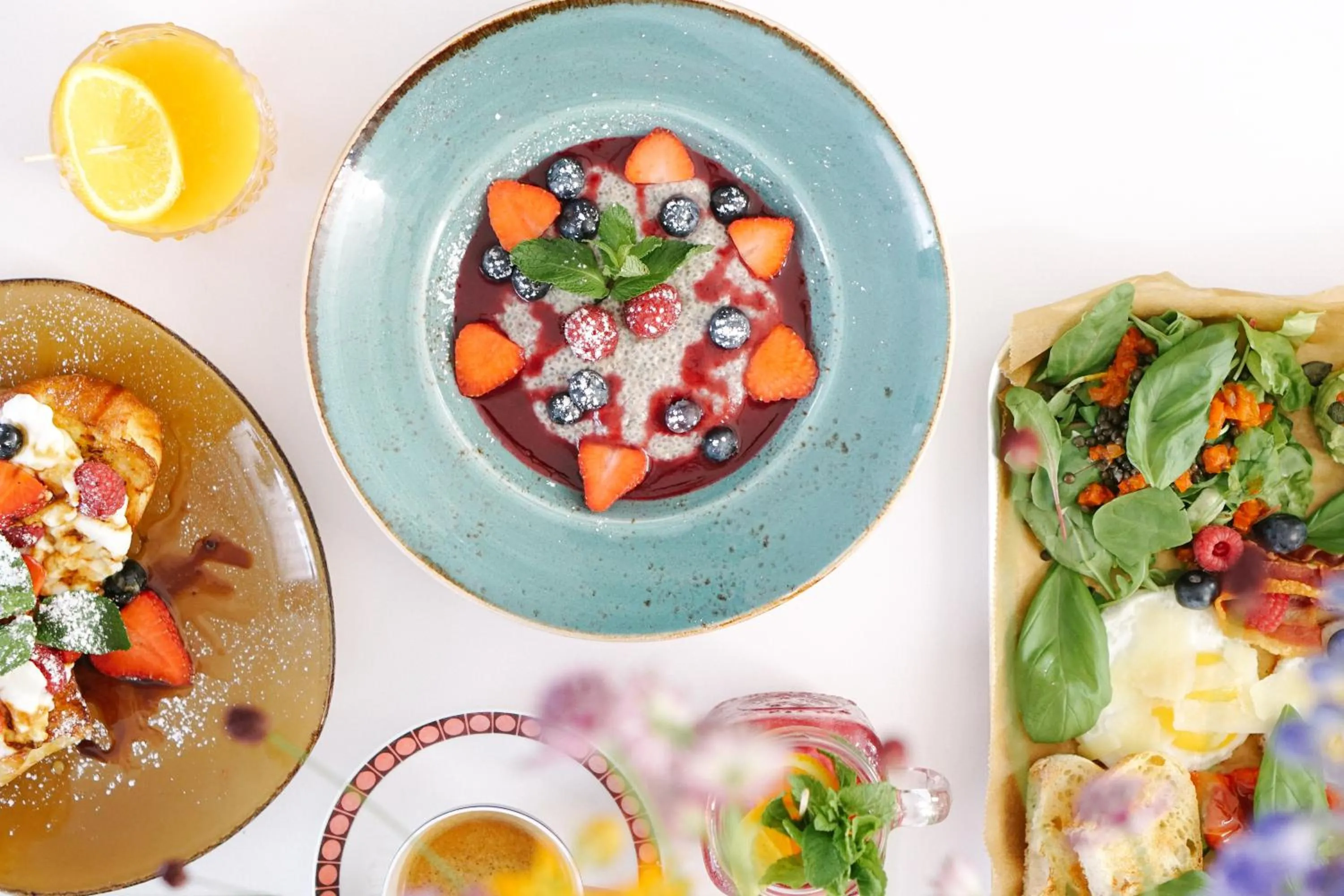 Food and drinks in Gorki Apartments