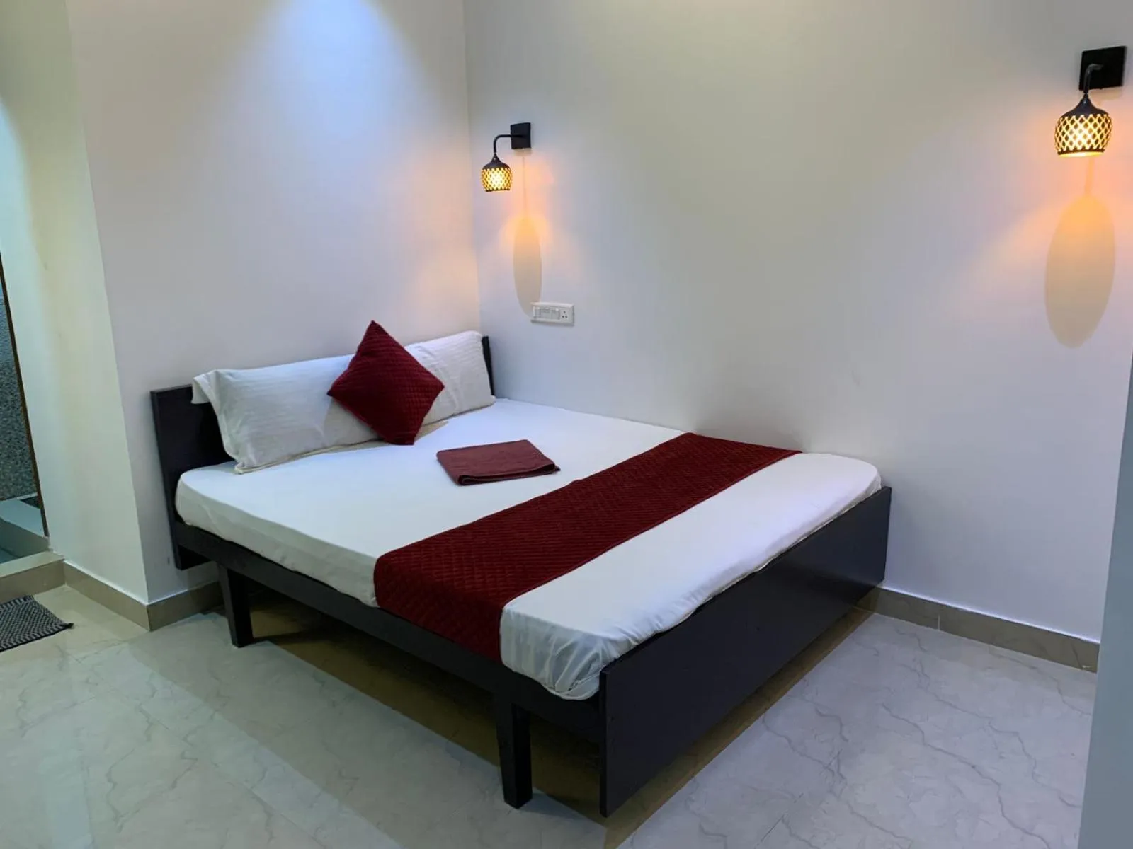 Bed in FAAZ Residency